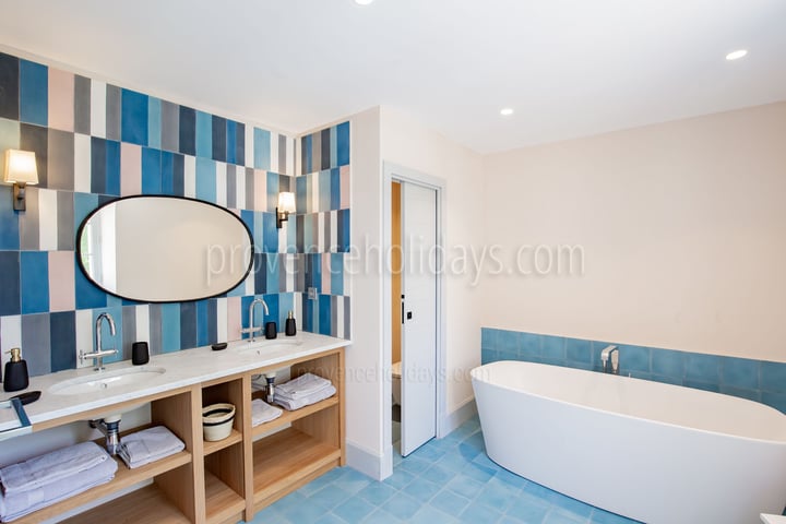 49 - Domaine d\'Isabelle: Villa: Bathroom