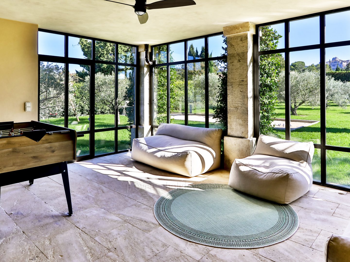 27 - Mas Marius: Villa: Interior