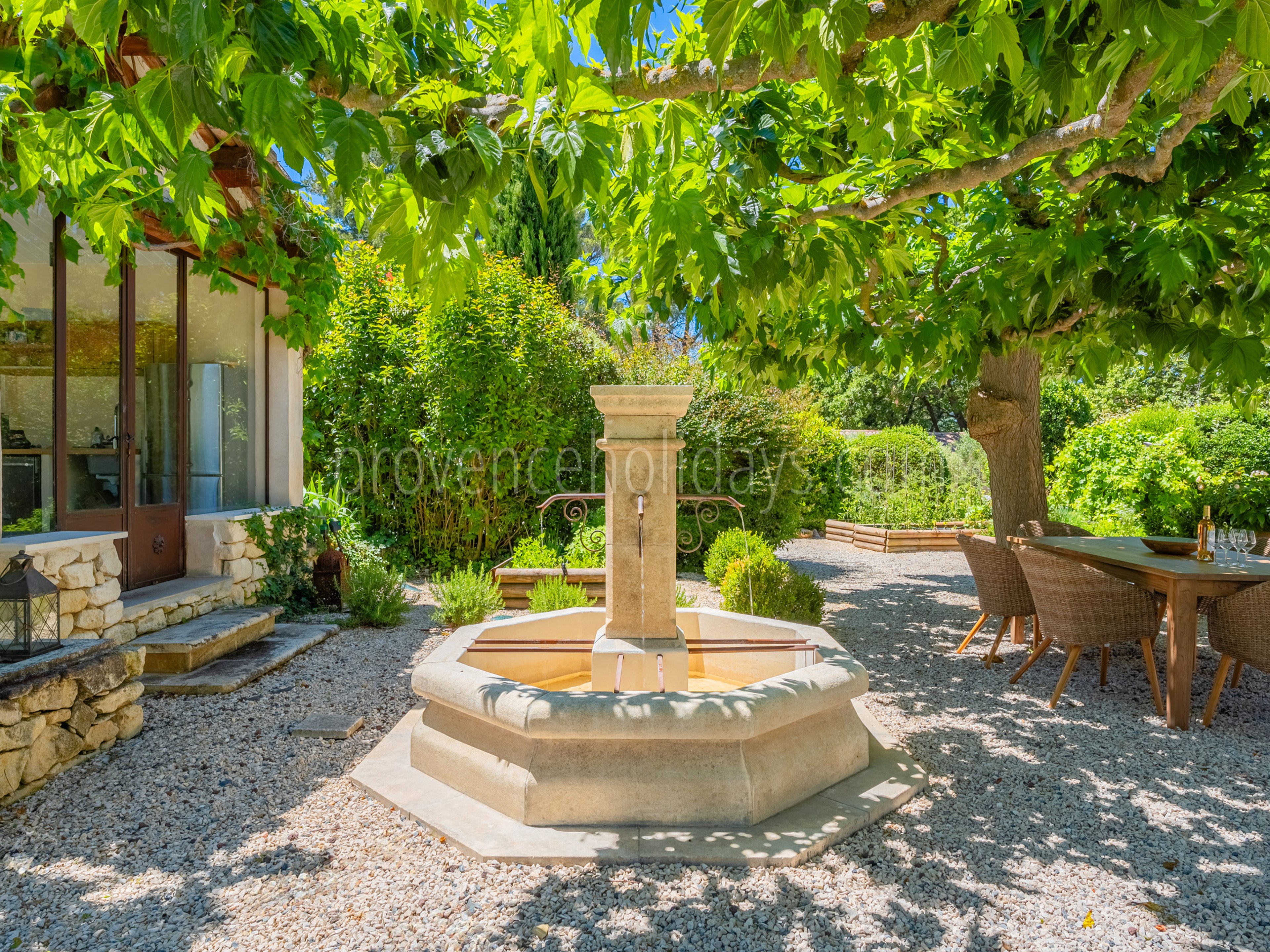 69 - Horizon Sainte-Victoire: Villa: Exterior