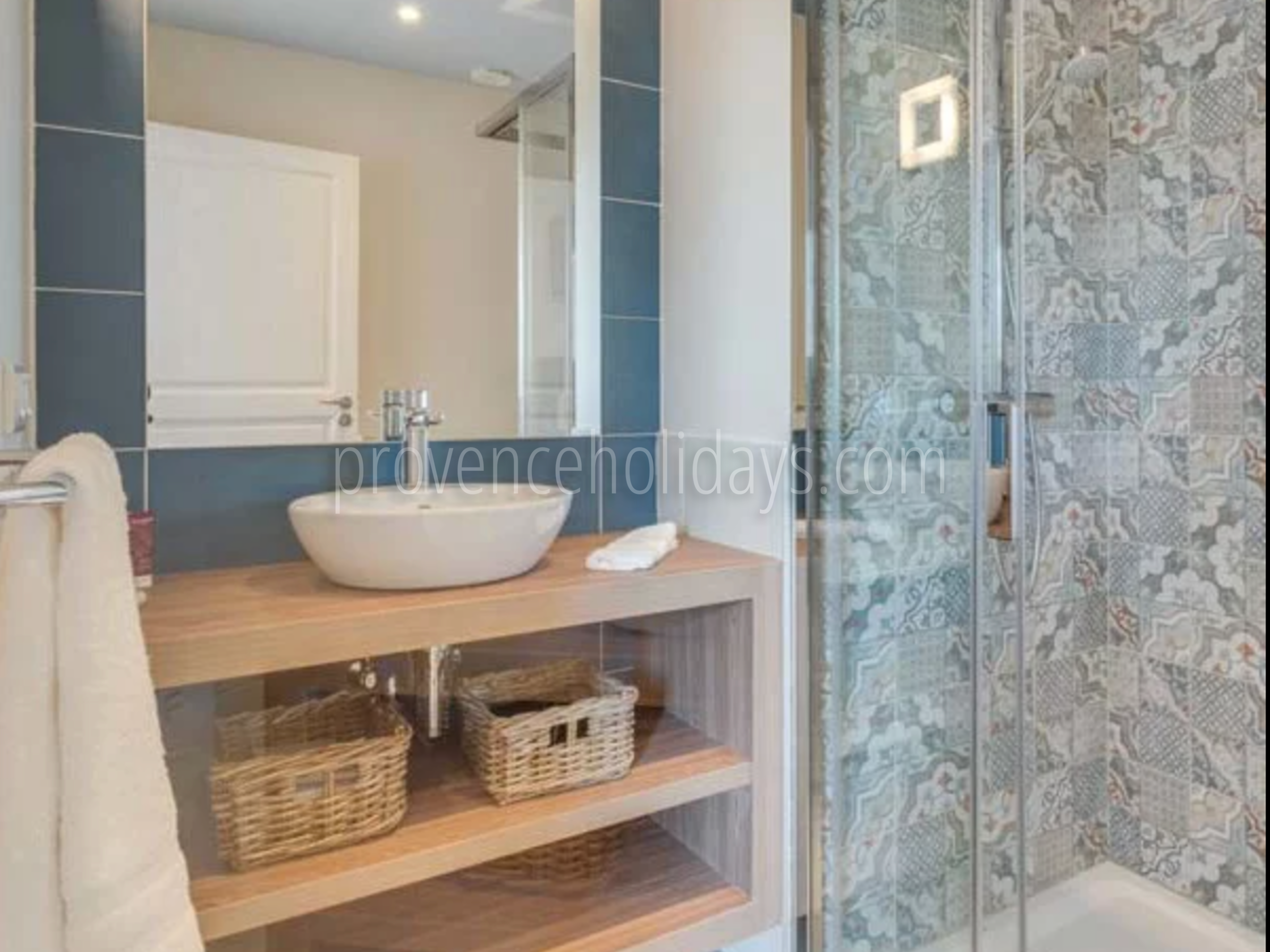 29 - Villa Fleurie: Villa: Bathroom