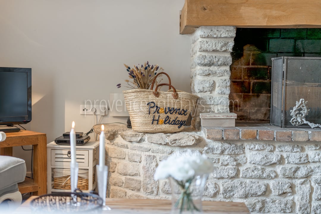 15 - Le Mas de Cabrières: Villa: Interior