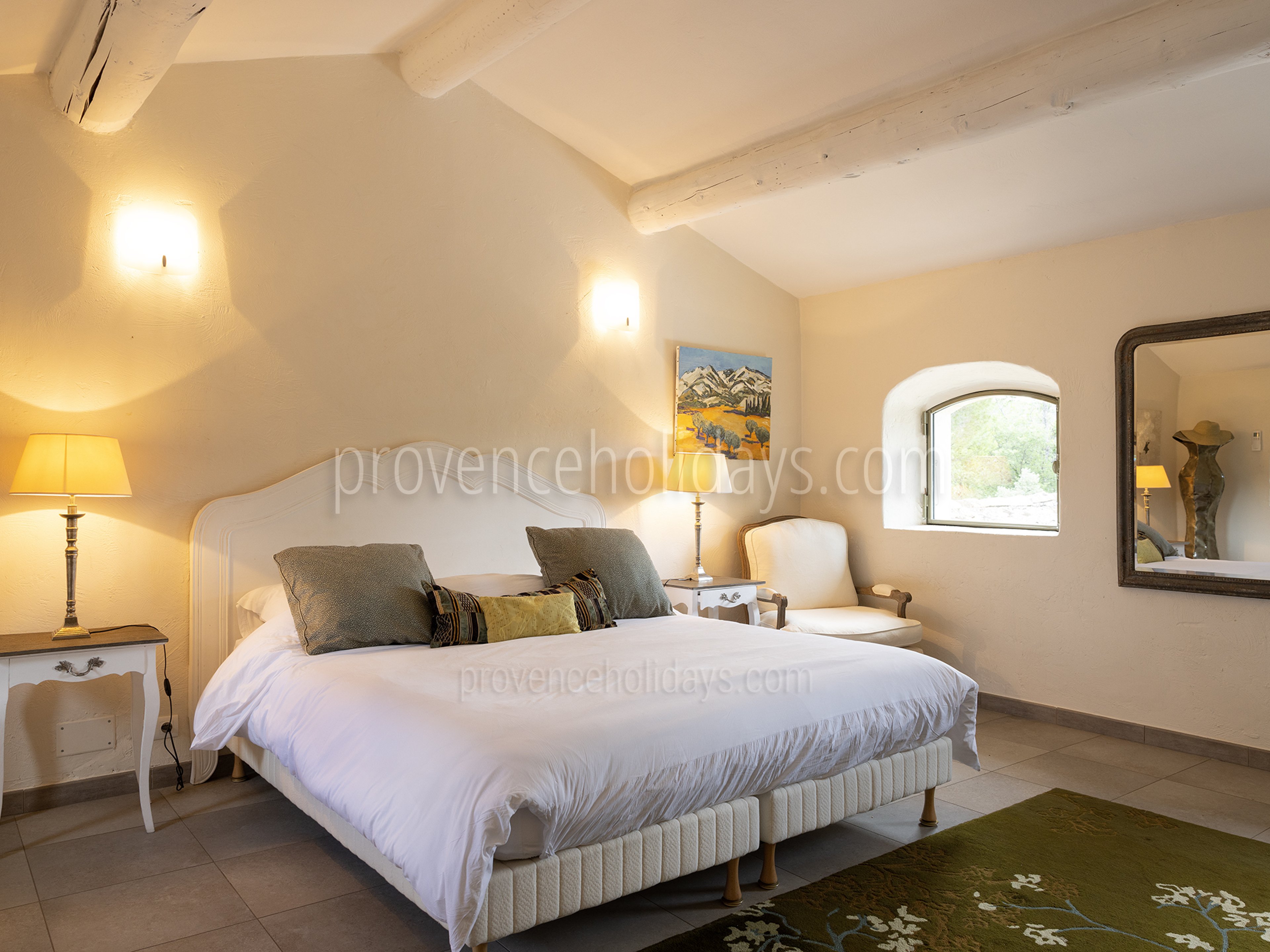 4 - Mas de Tournesol: Villa: Bedroom