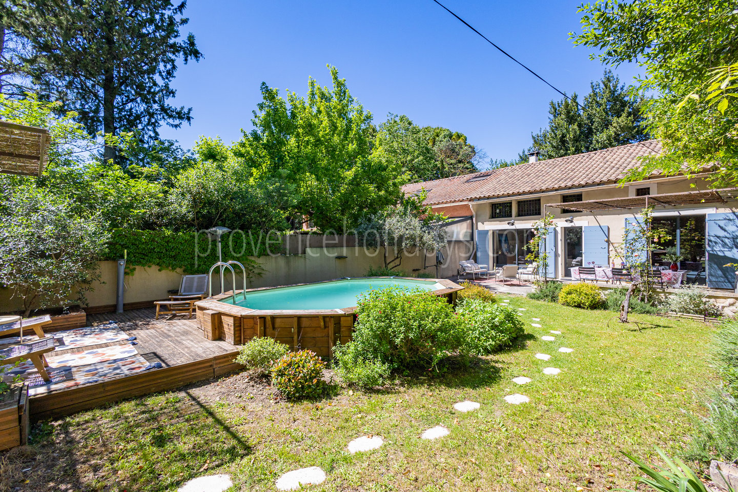 -6 - L\'Atelier Provençal: Villa: Exterior