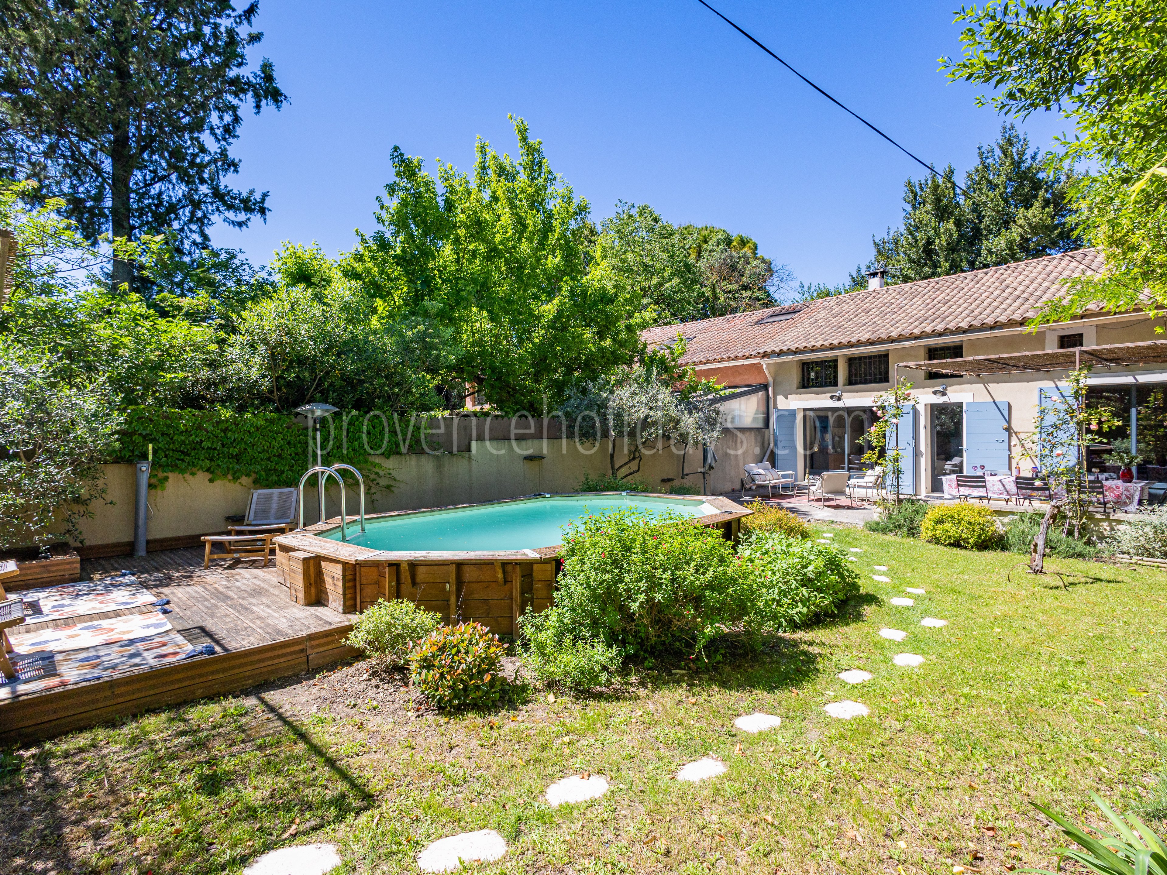 -6 - L\'Atelier Provençal: Villa: Exterior