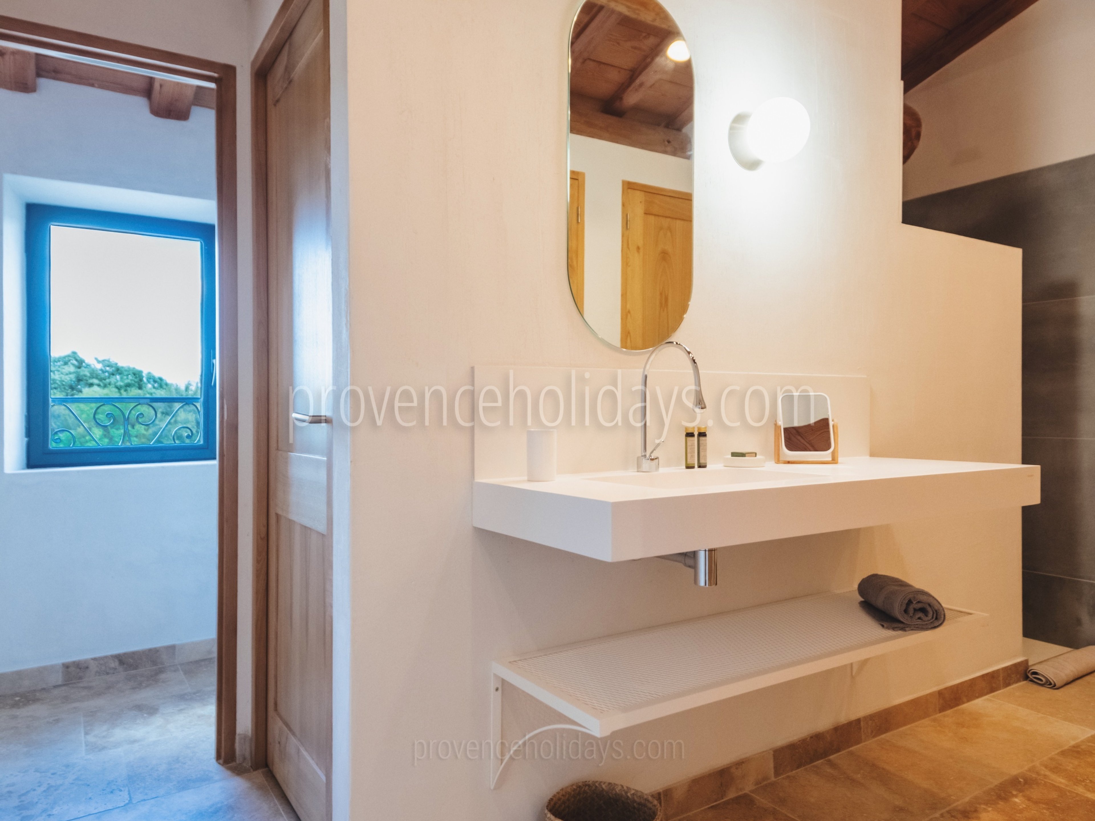 55 - Mas de Pierre: Villa: Bathroom 1
