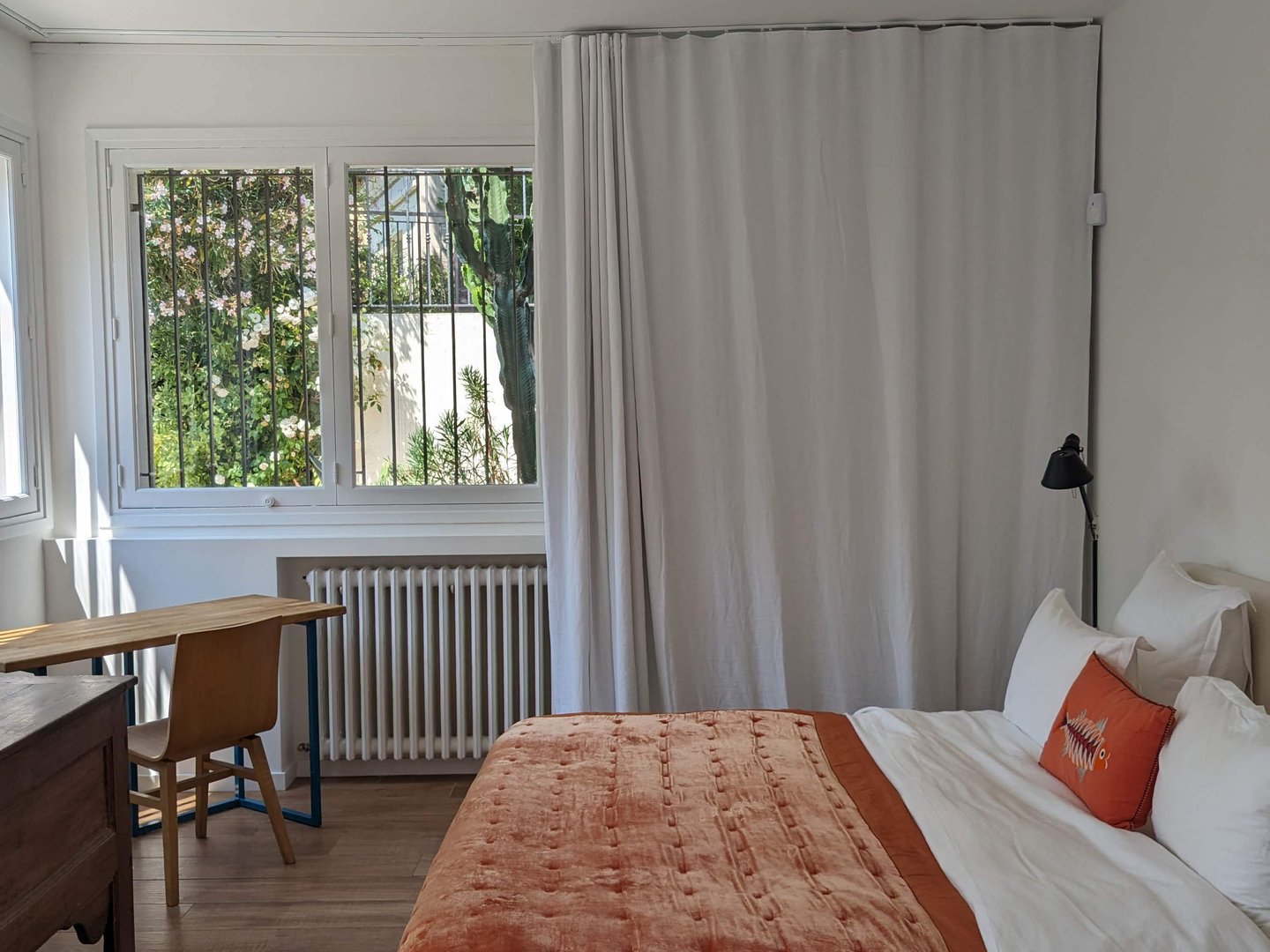 59 - Villa Cap d\'Antibes: Villa: Bedroom