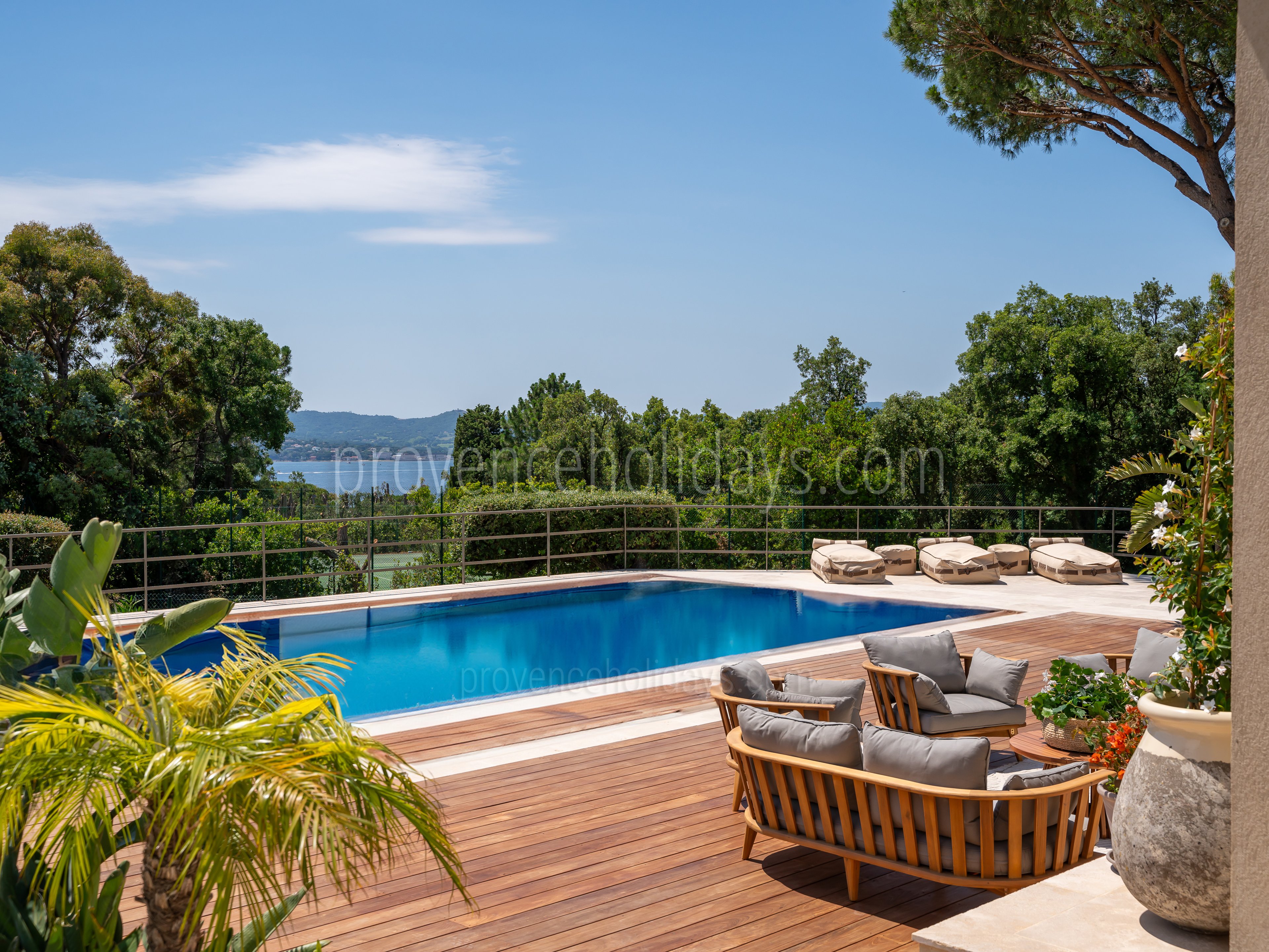 39 - Résidence Celestine: Villa: Pool