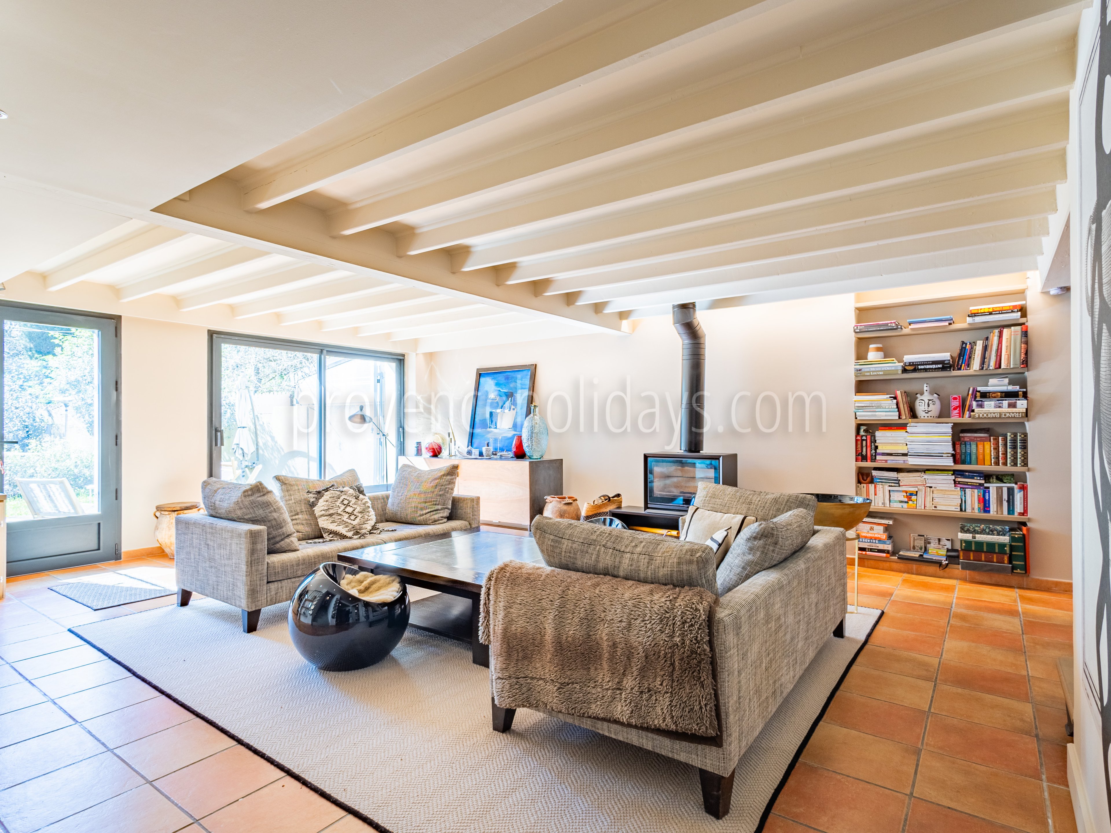 15 - L\'Atelier Provençal: Villa: Interior