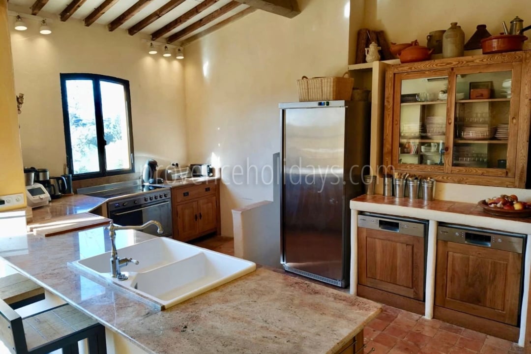 6 - La Bastide Ensoleillée: Villa: Interior