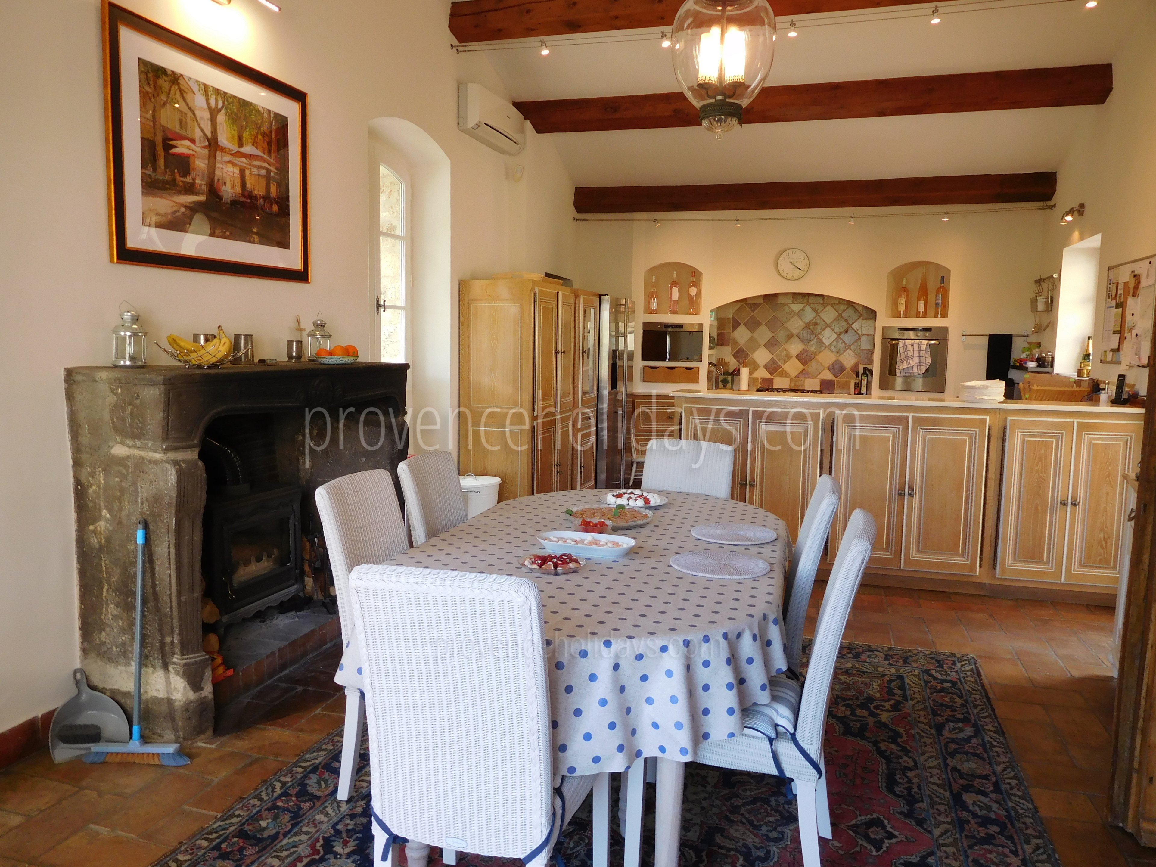 30 - Mas Lorgues: Villa: Interior