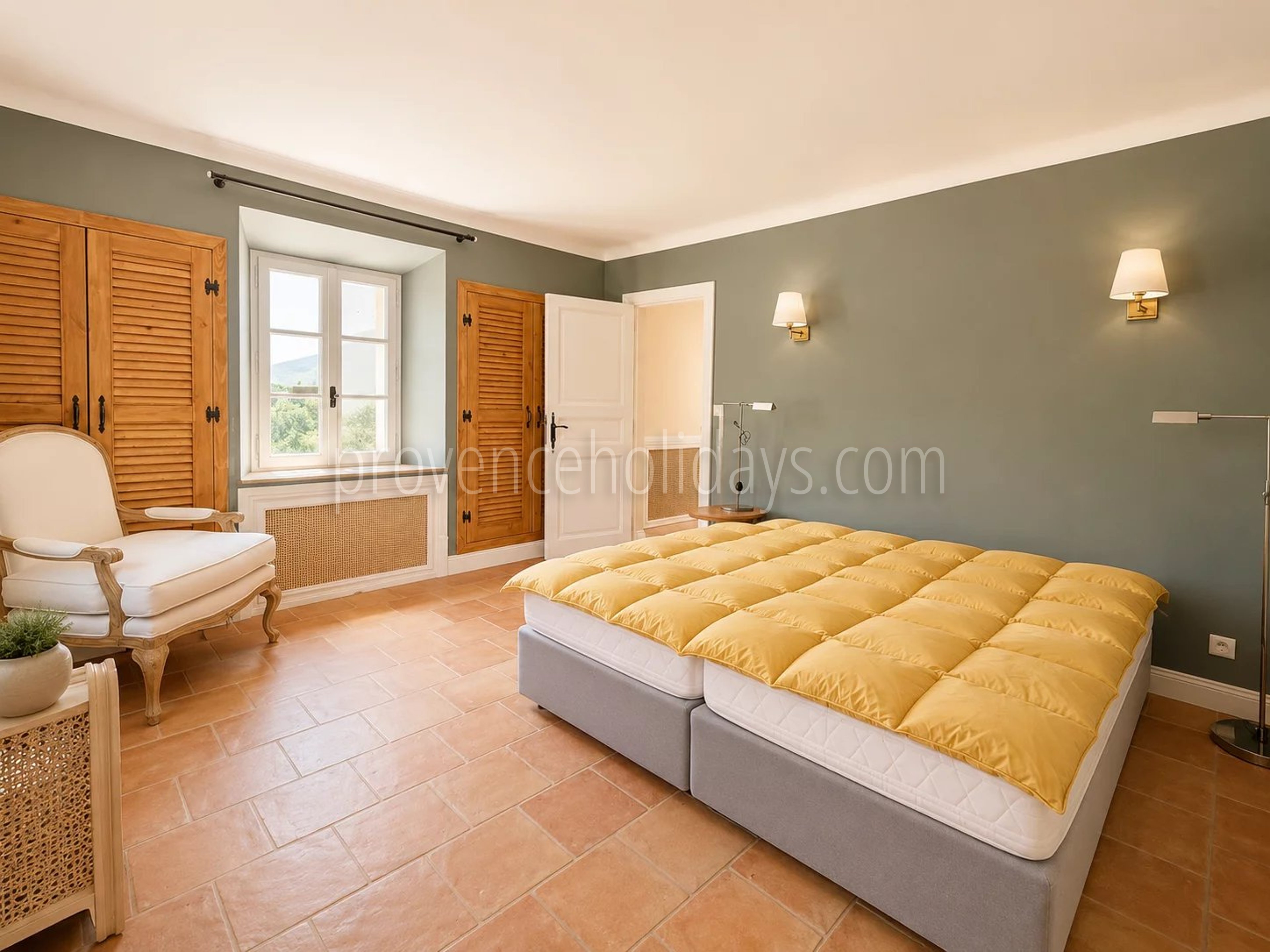 12 - Provençaals huis in Grimaud: Villa: Bedroom