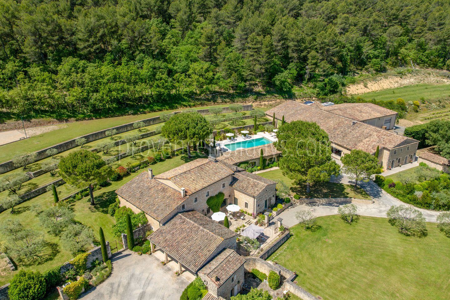 2 - Le Mas de Goult (24): Villa: Exterior