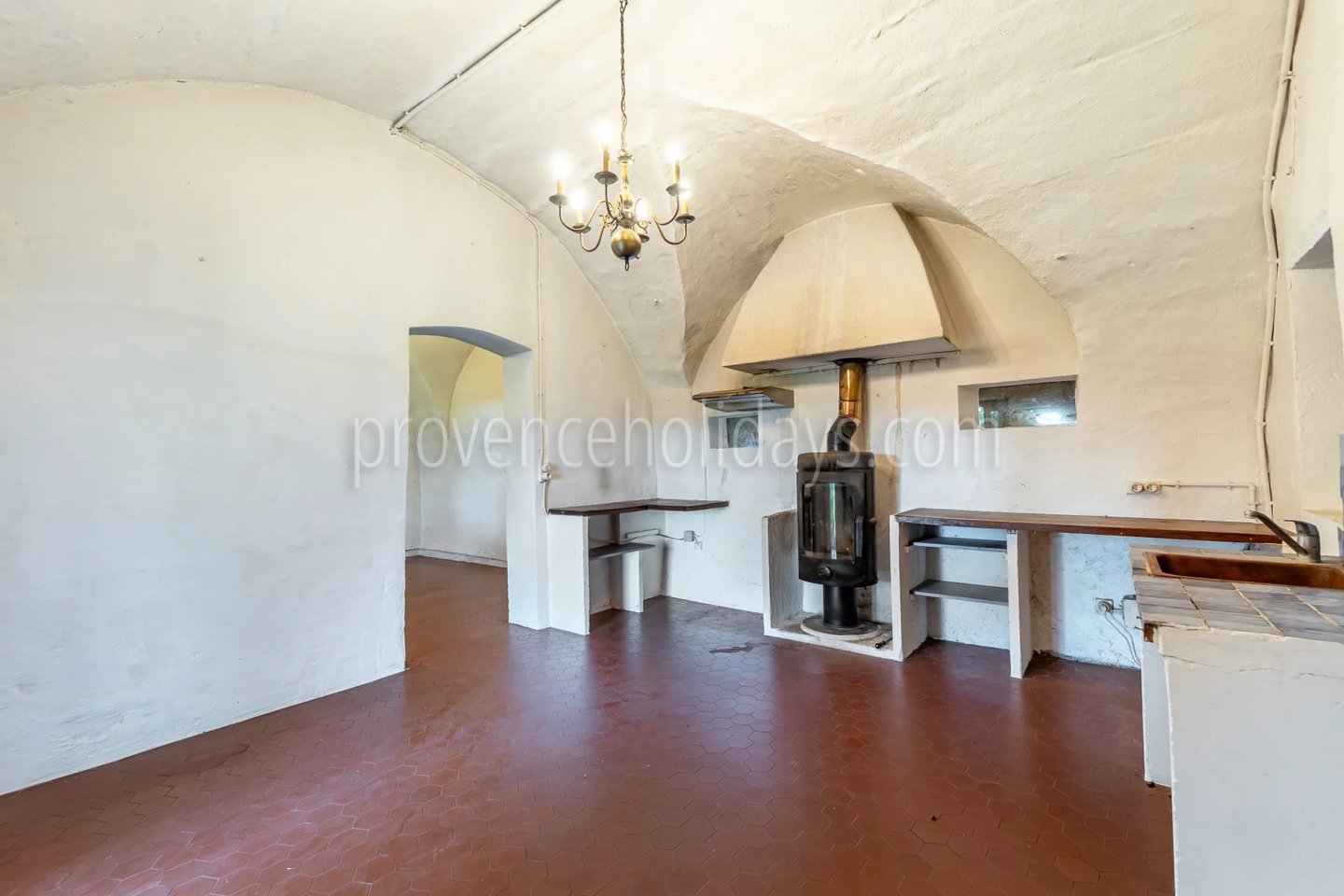 19 - Stone property in Cucuron: Villa: Interior