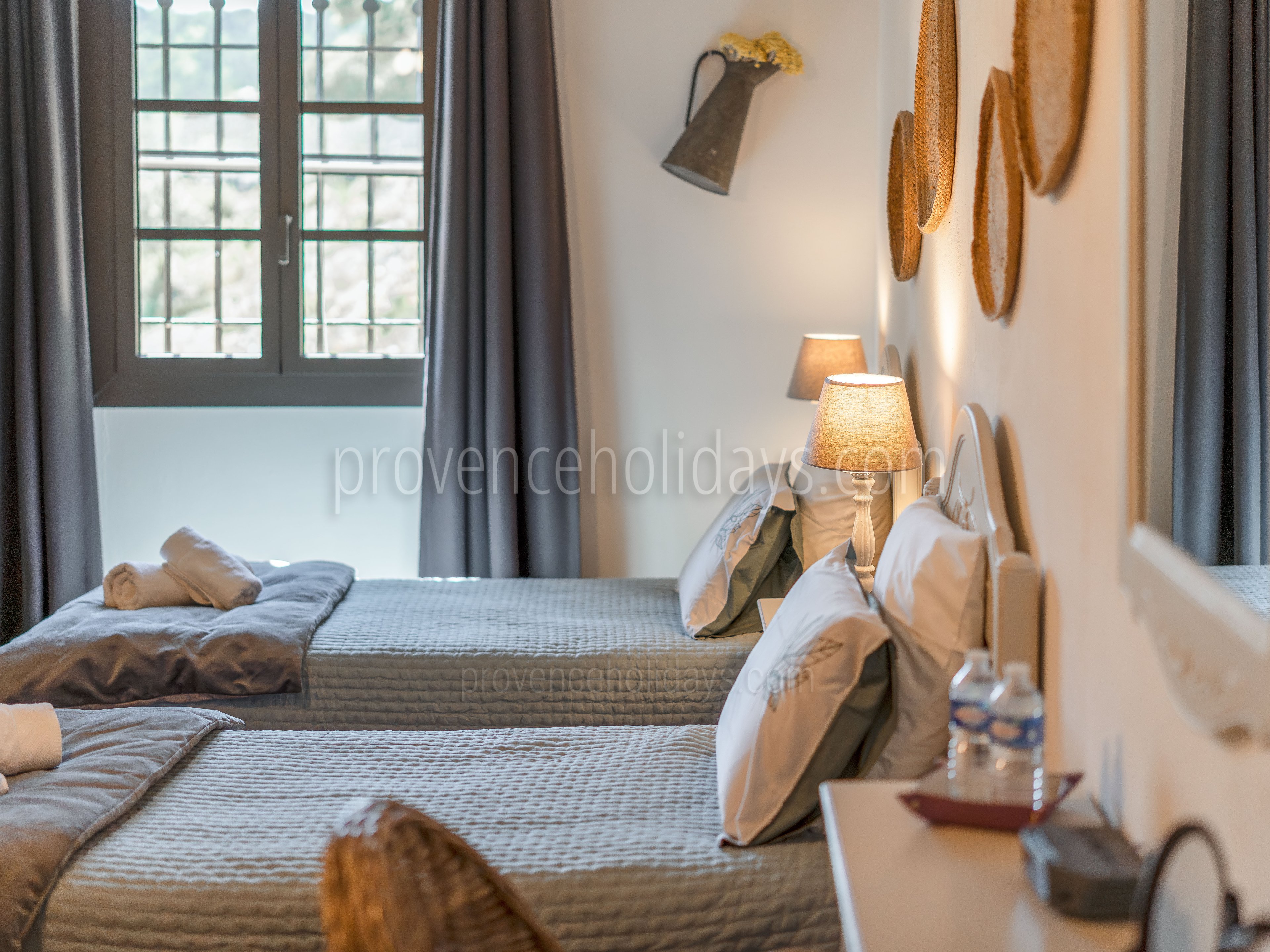 48 - Bastide des Chênes: Villa: Bedroom