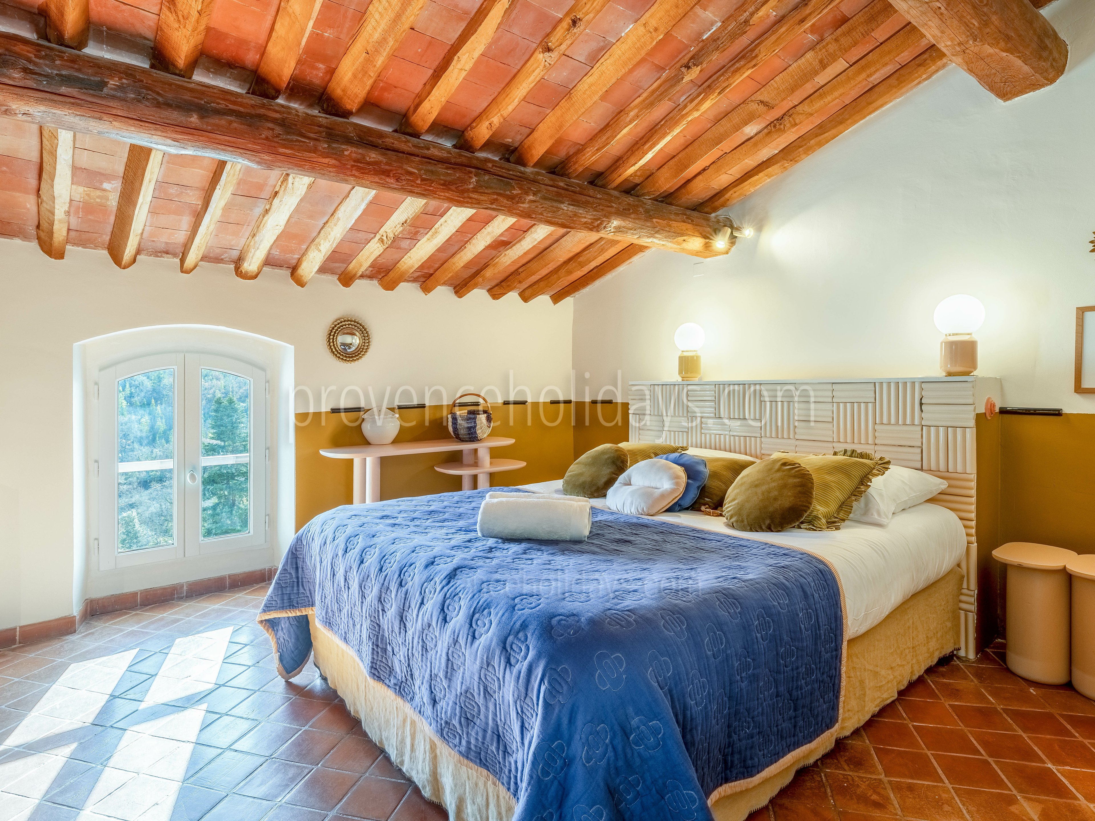 24 - Le Havre Provençal: Villa: Bedroom
