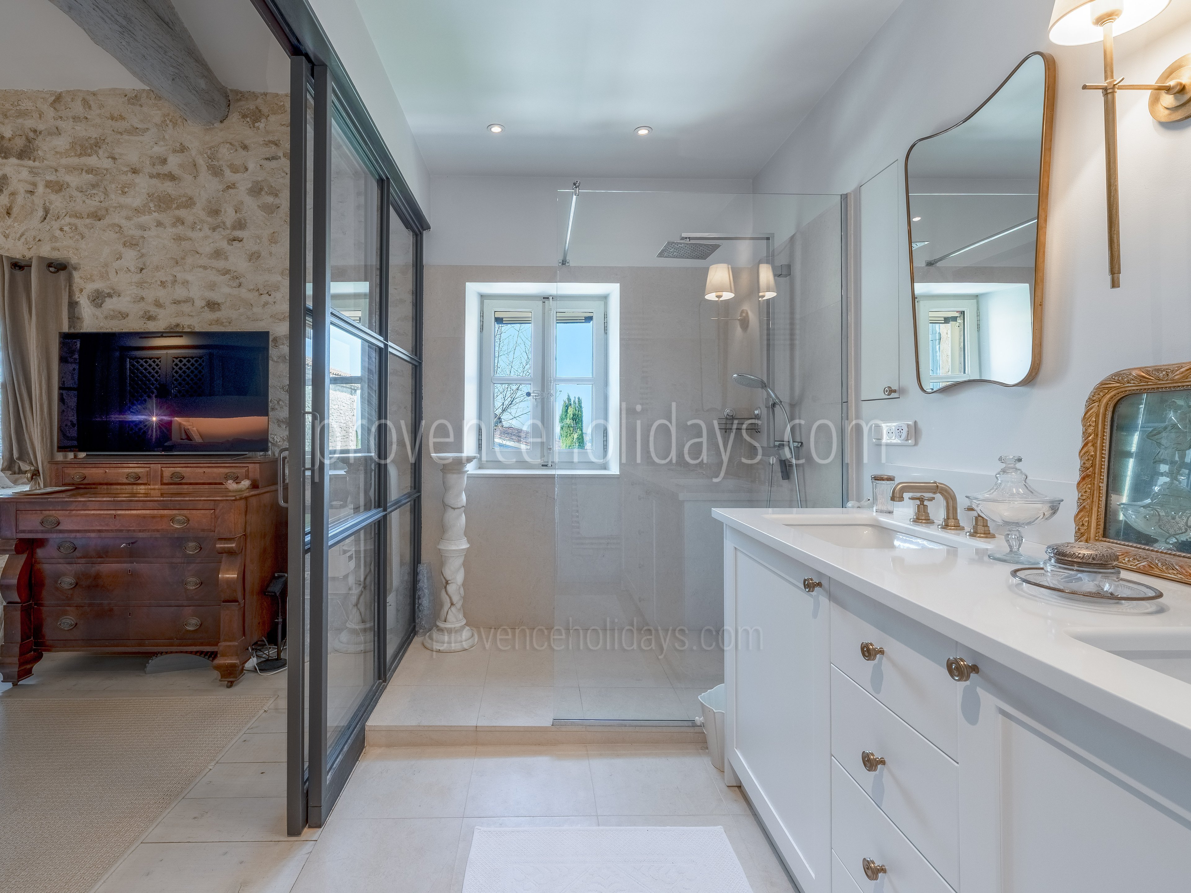 42 - L\'Écrin de Lagnes: Villa: Bathroom