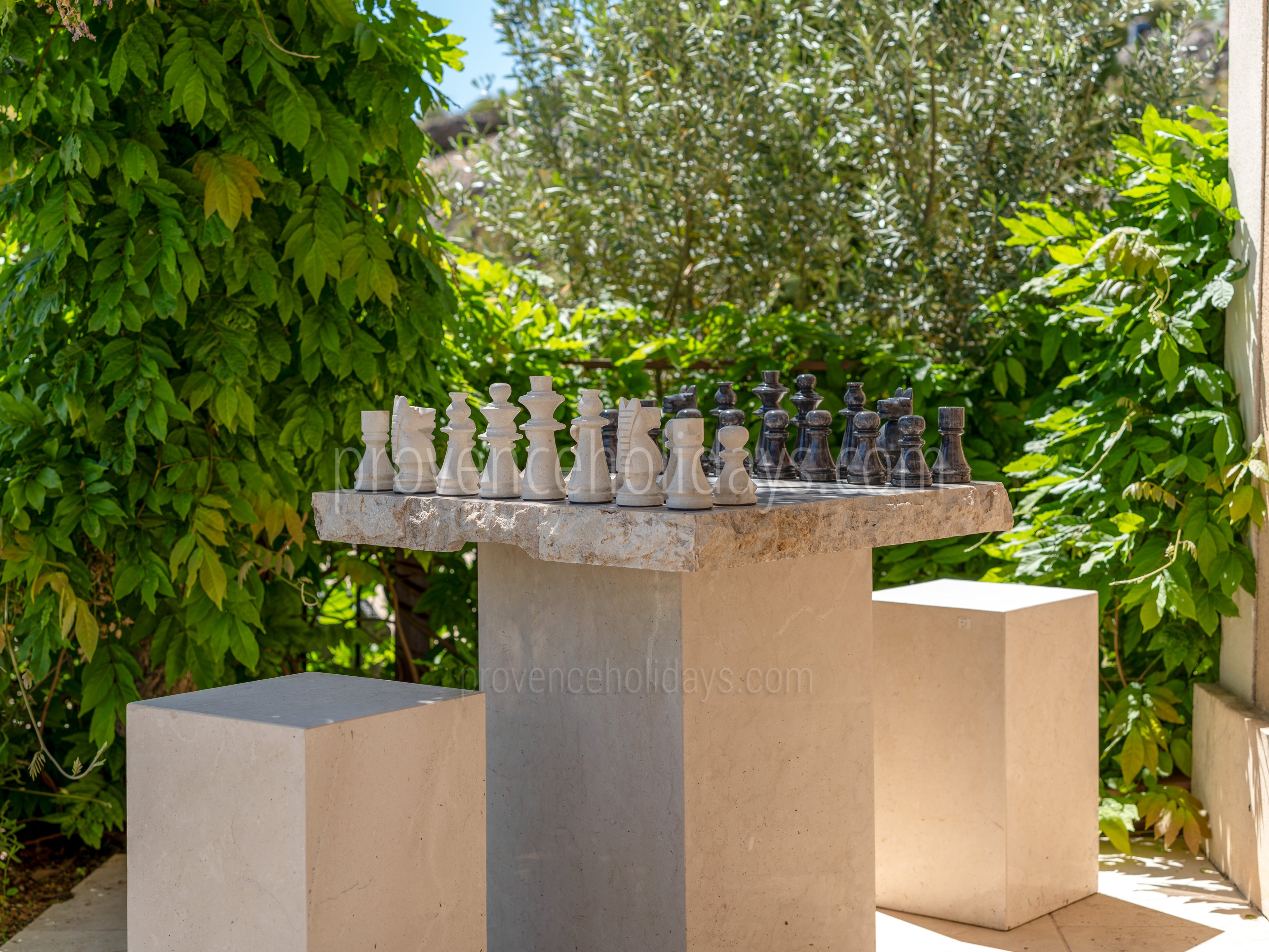 15 - Bastide des Chênes: Villa: Exterior