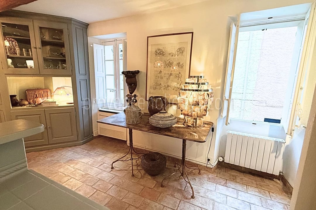 4 - Renovated house in La Garde-Freinet: Villa: Interior