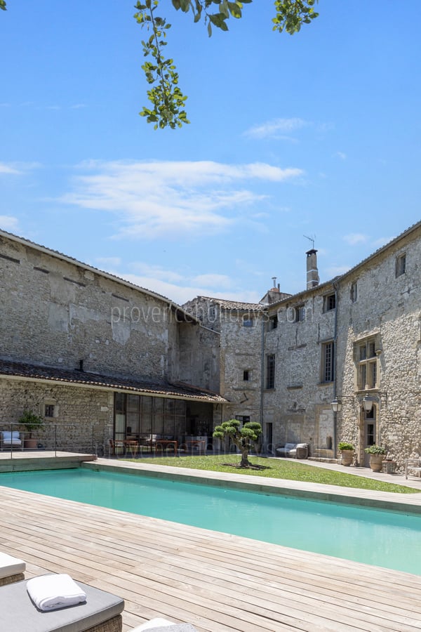 1 - Cloître Jean Roux: Villa: Exterior