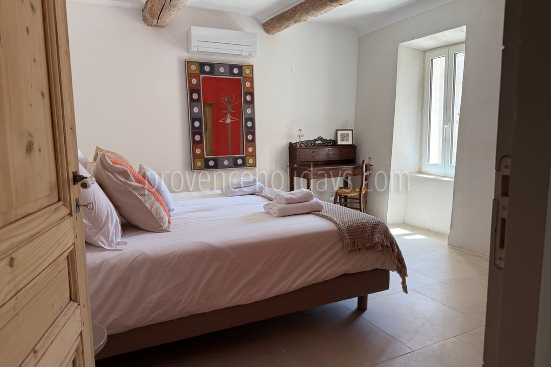 18 - Le Clos des Magnans: Villa: Bedroom