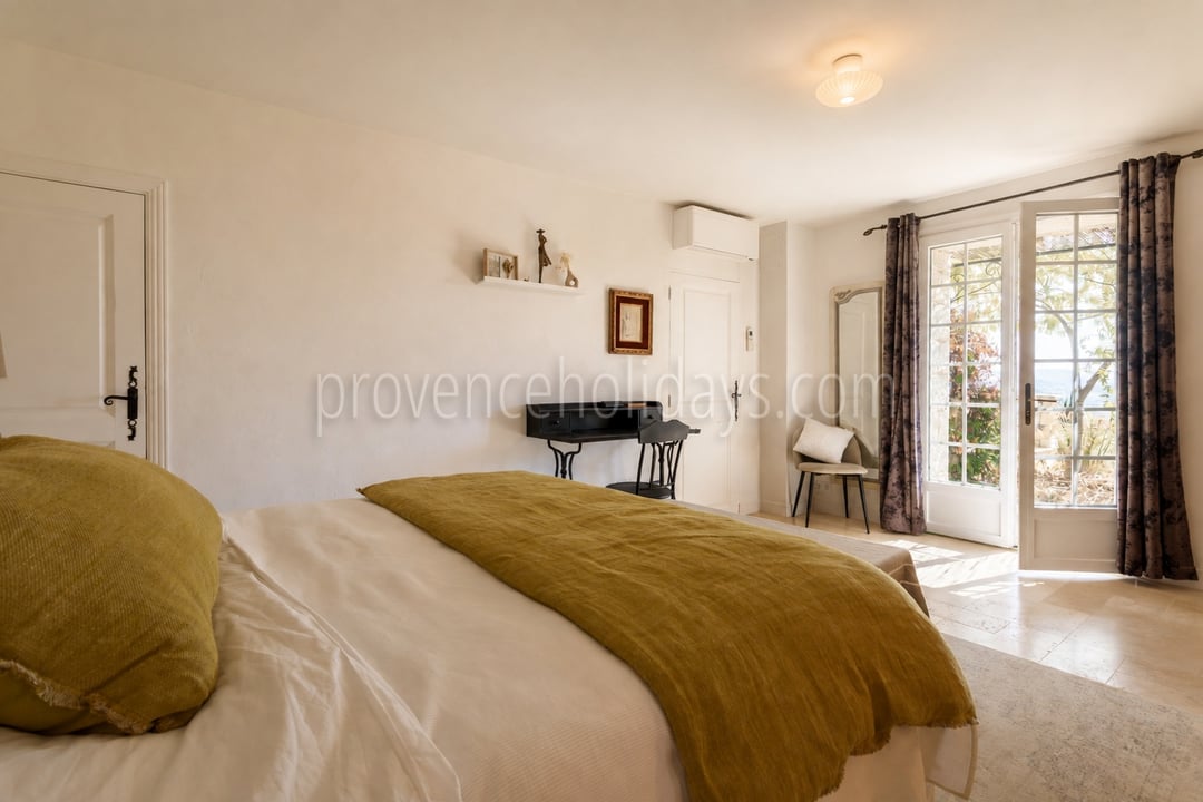 7 - Villa Caleous: Villa: Bedroom