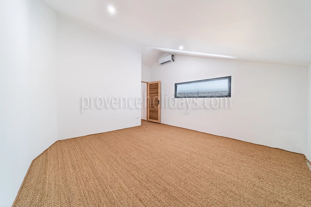 16 - Mas rénové à L\'Isle-sur-la-Sorgue: Villa: Interior