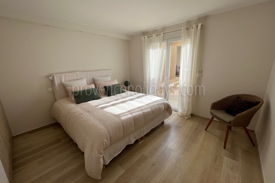 26 - Villa Luminara: Villa: Bedroom