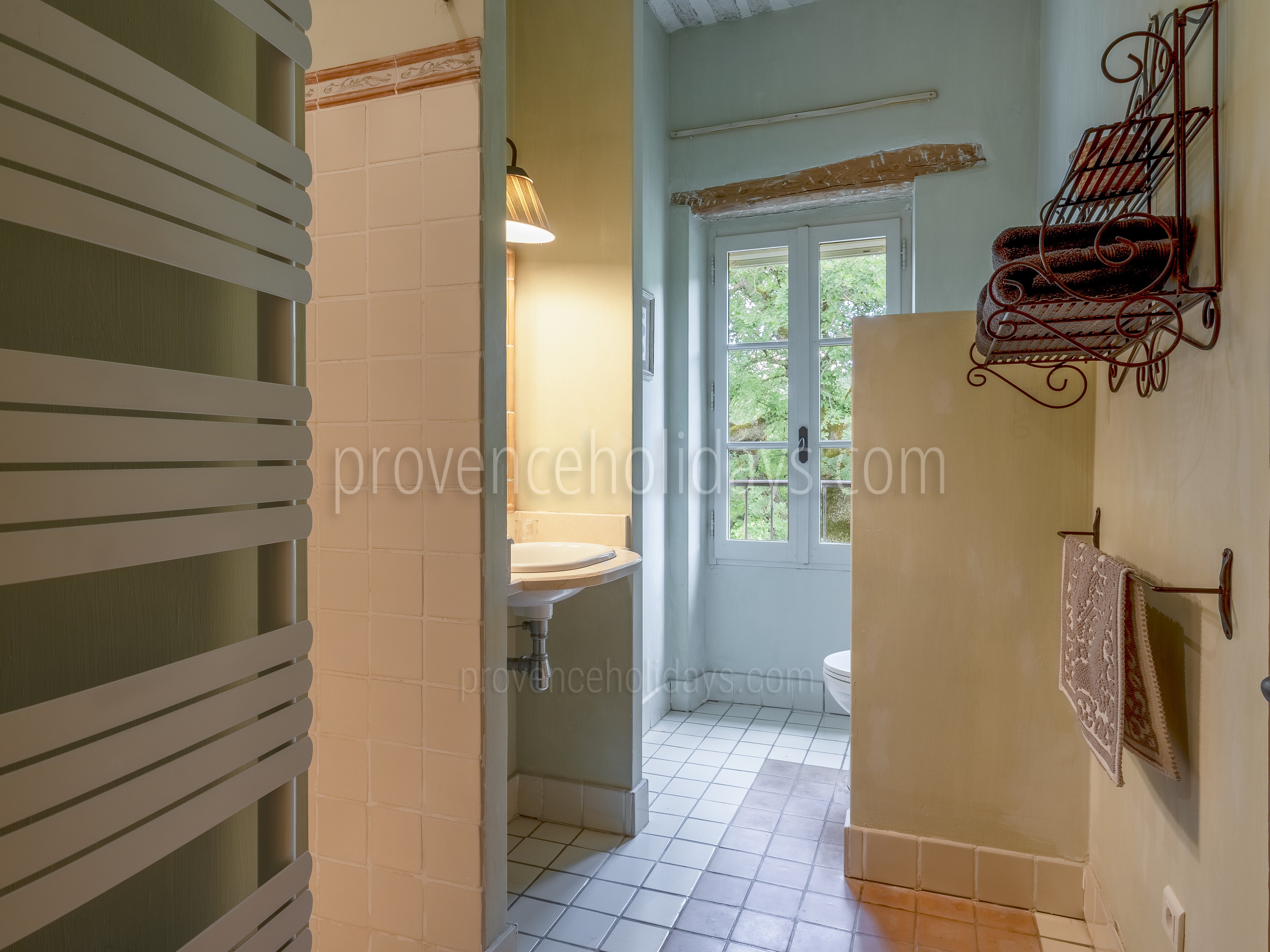 48 - La Bastide Neuve: Villa: Bathroom