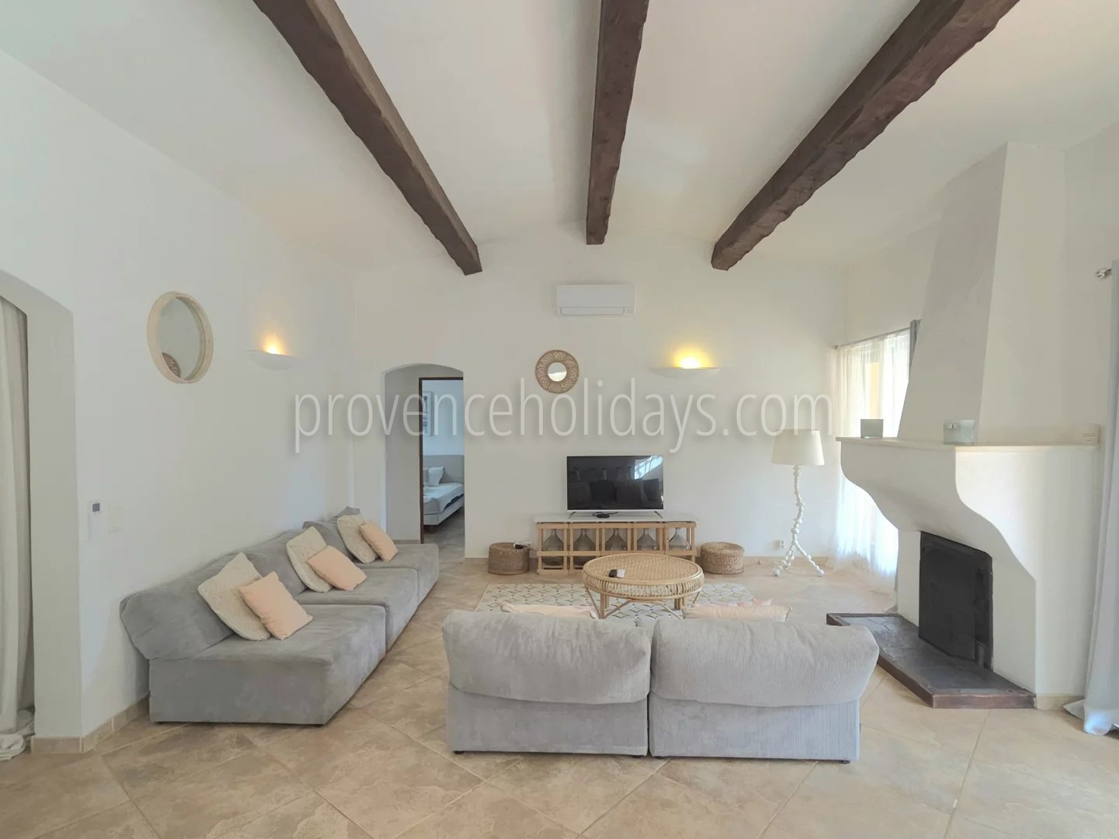 2 - Ruhiges Haus in Gassin: Villa: Interior