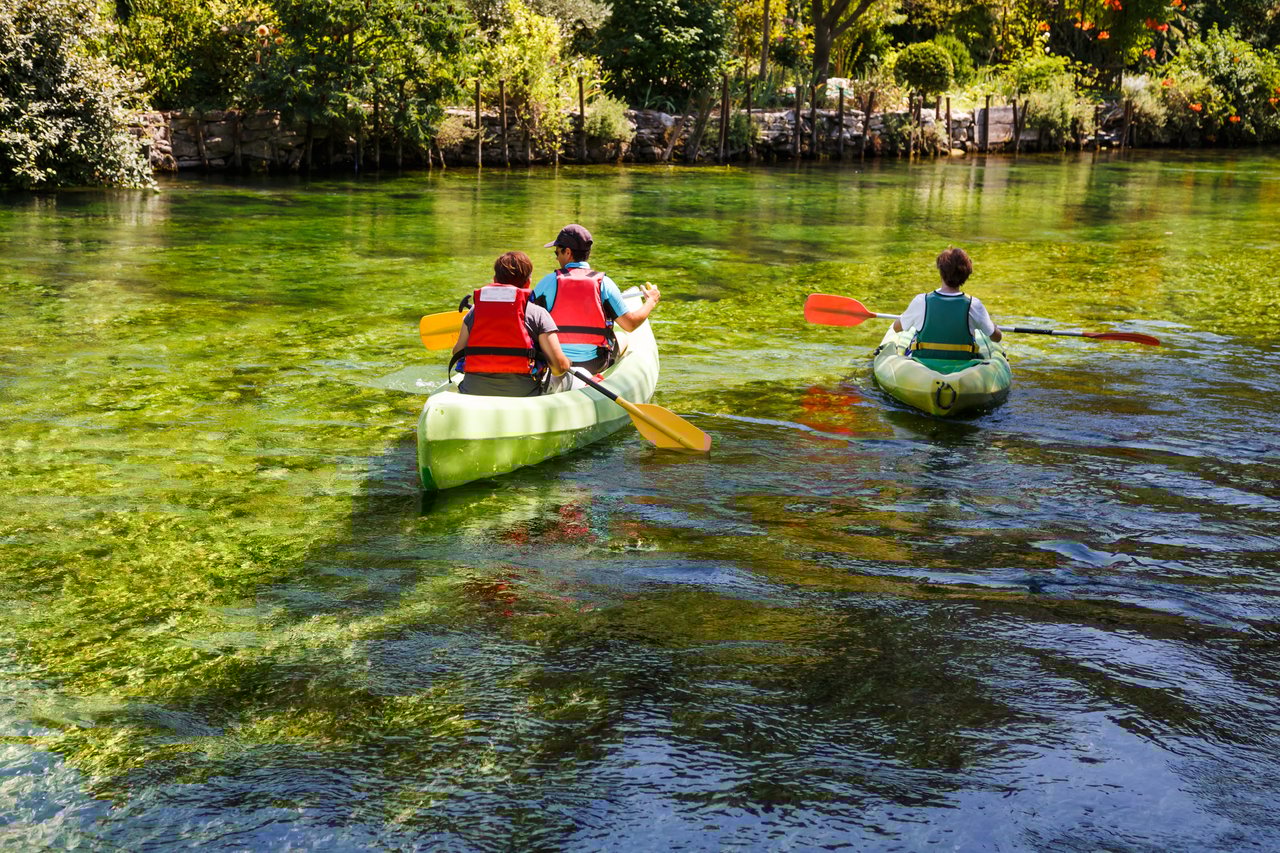 canoeing in the sorgue