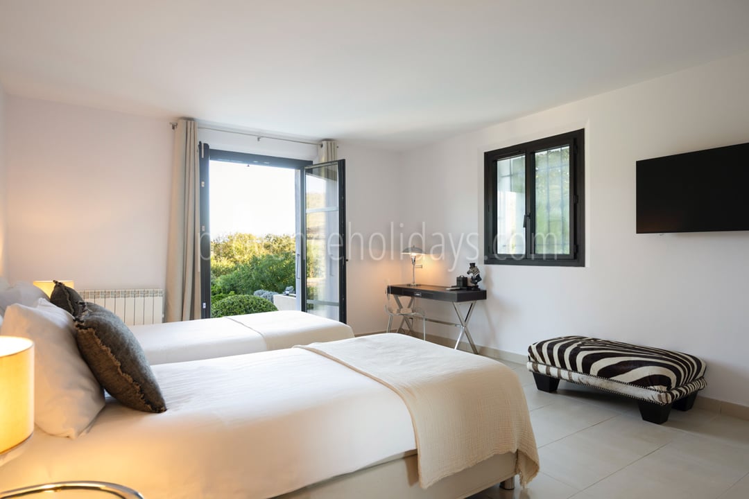 19 - Villa Belval: Villa: Bedroom