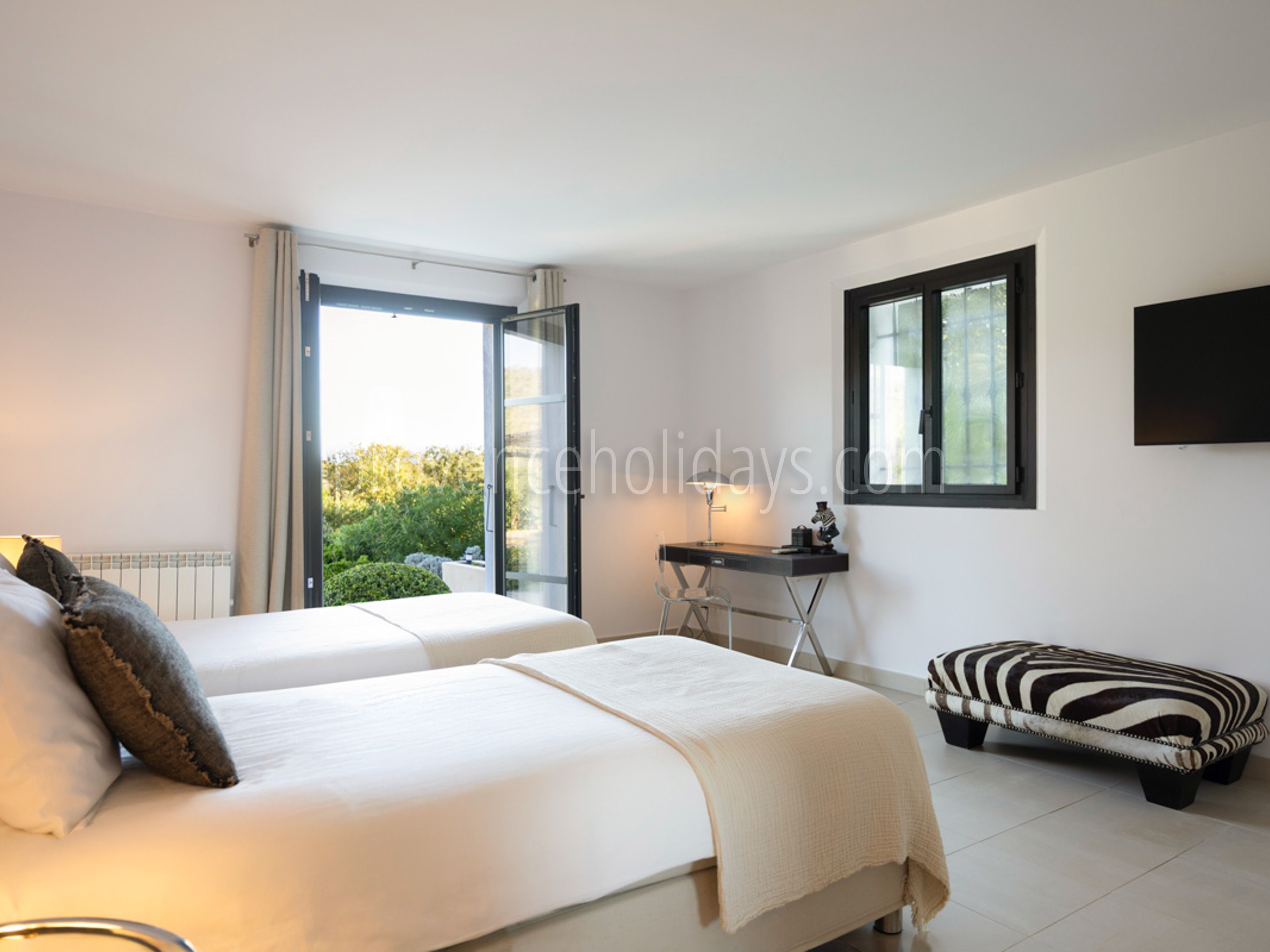 19 - Villa Belval: Villa: Bedroom
