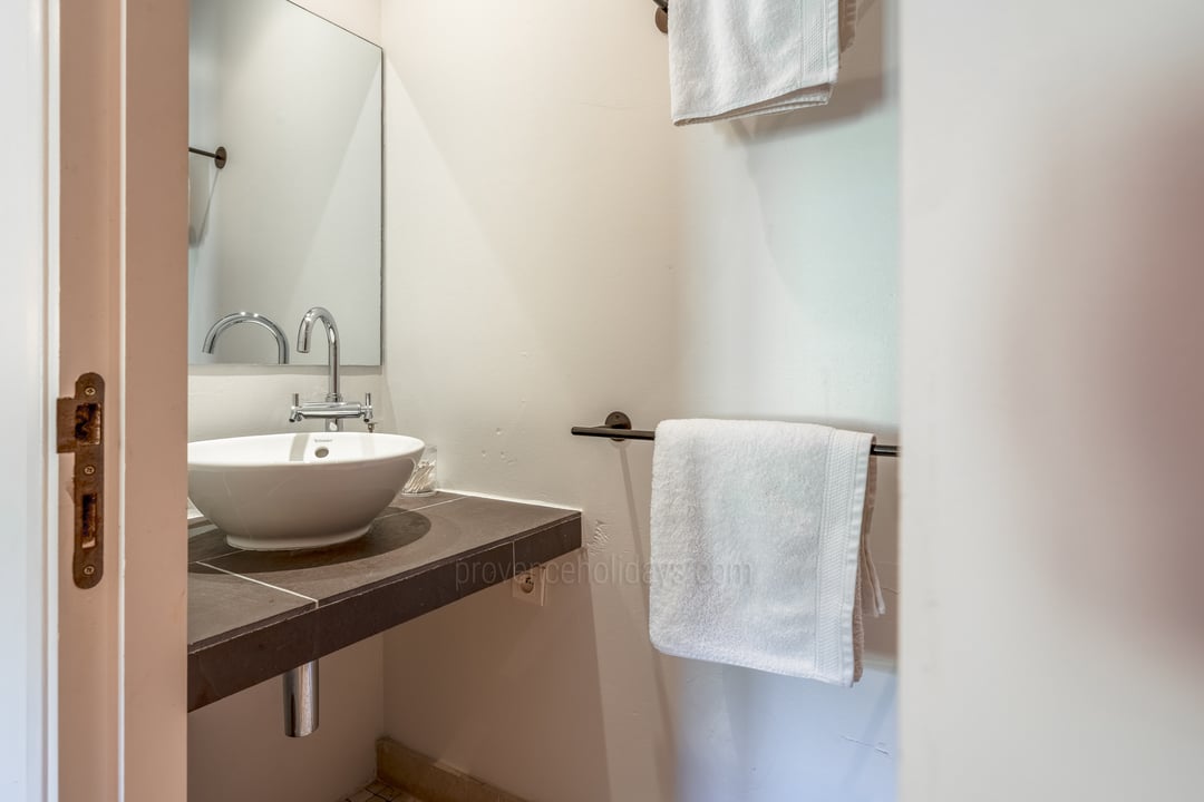 45 - Le Mas des Vignes: Villa: Bathroom