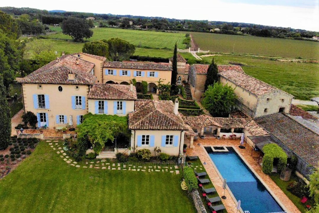 51 - Domaine d\'Uzès: Villa: Exterior