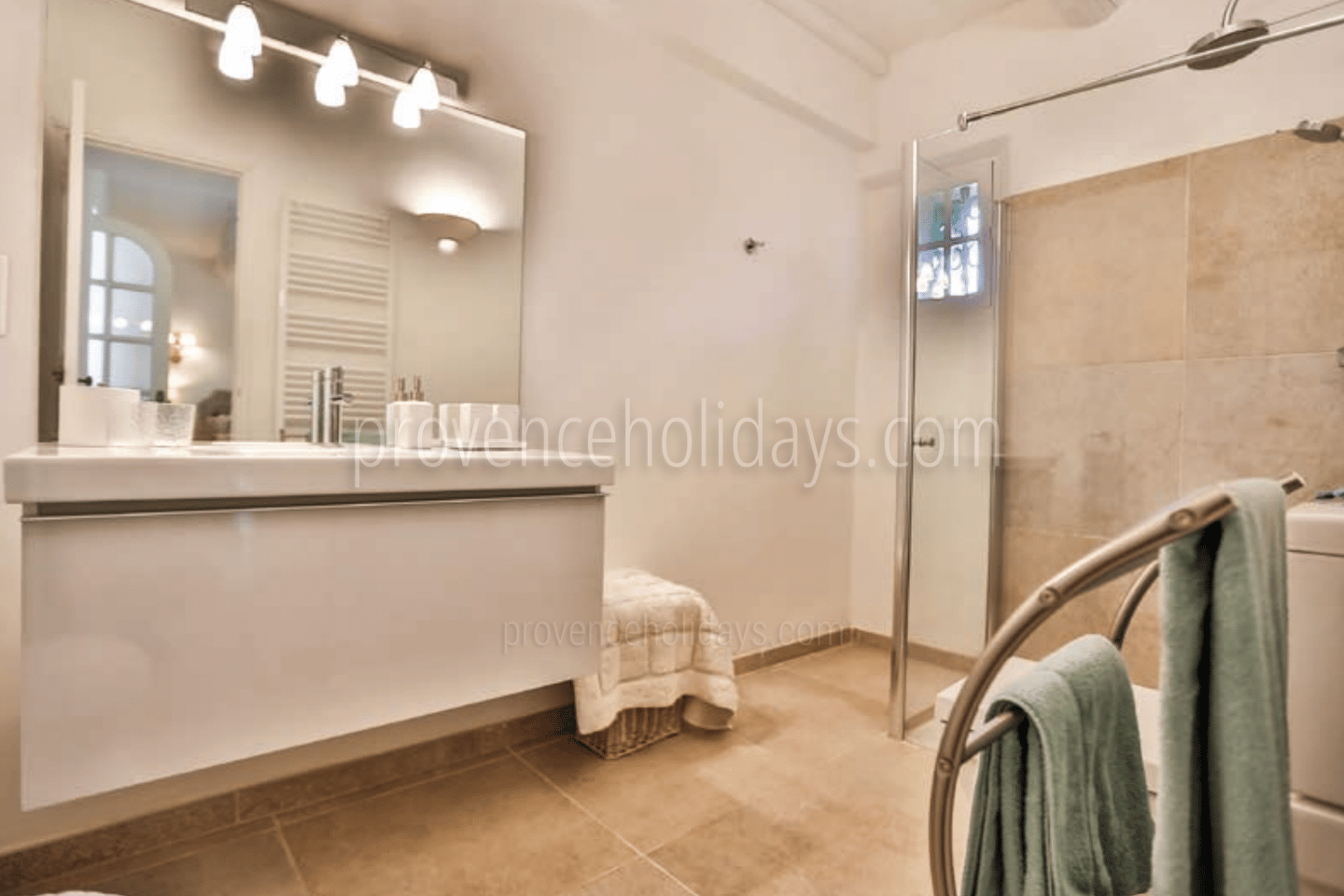 18 - Mas du Petit Luberon: Villa: Bathroom