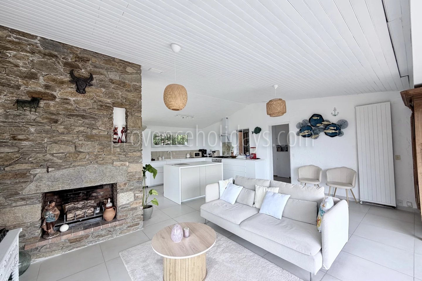 12 - Villa with pool in Cavalaire-sur-Mer: Villa: Interior
