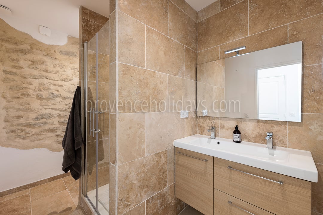 19 - Le Coeur de Saint-Rémy: Villa: Bathroom 2