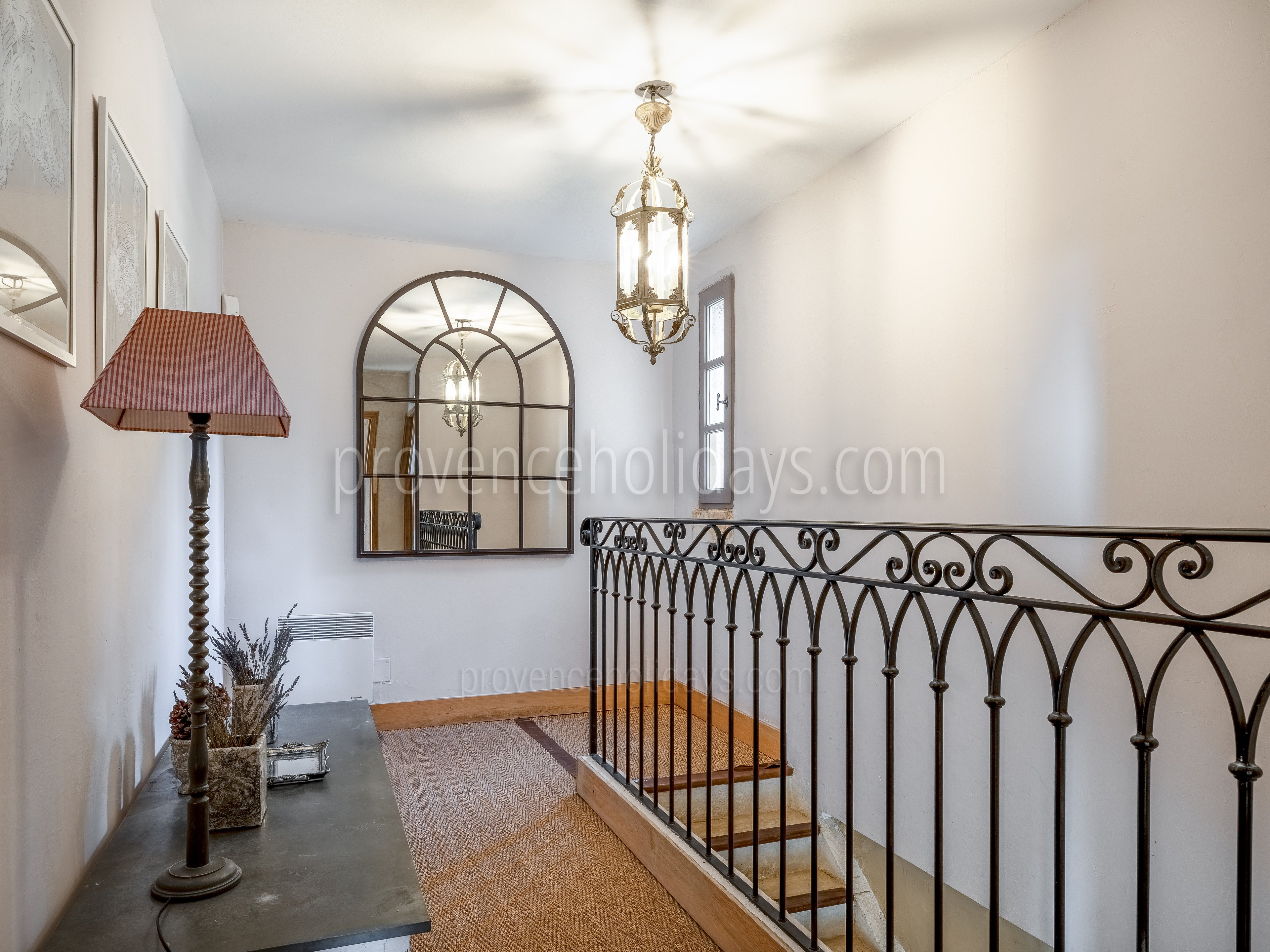 26 - Maison Paradou: Villa: Interior