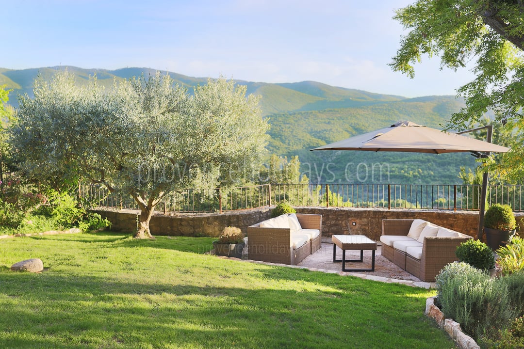 8 - Mas Castillon: Villa: Exterior