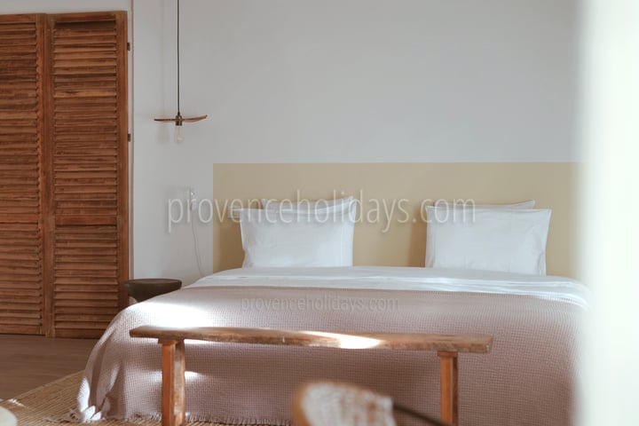 10 - Mas de Réauville: Villa: Bedroom
