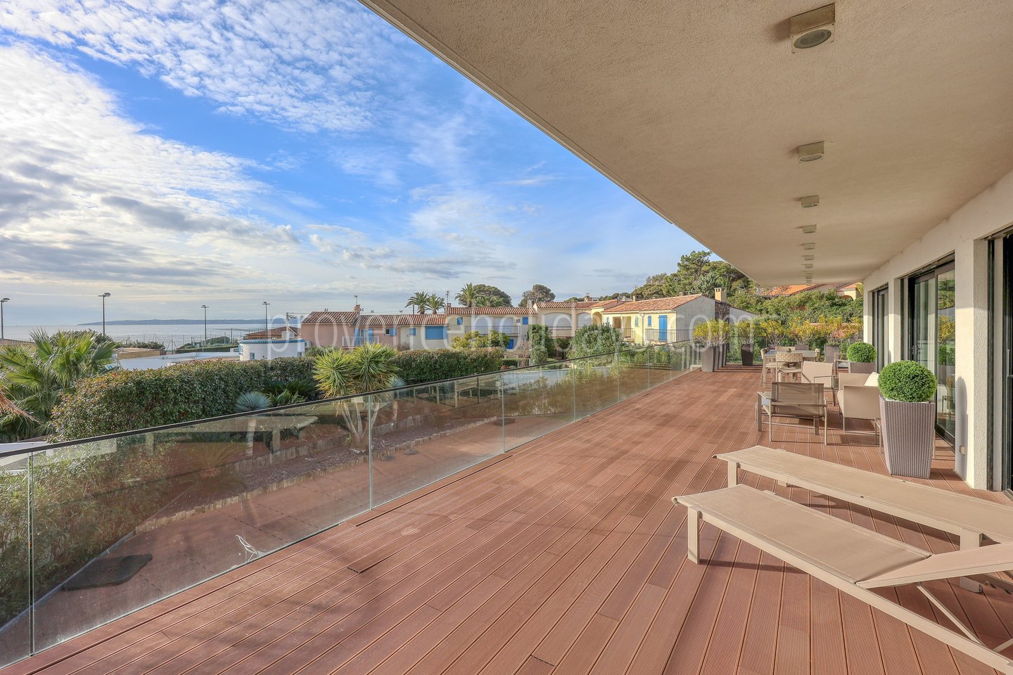 27 - Villa Sea Pearl: Villa: Exterior
