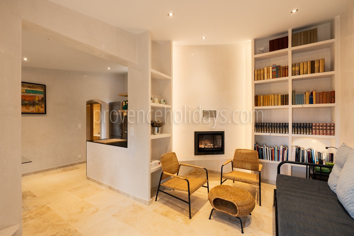 16 - Domaine Three Lakes: Villa: Interior