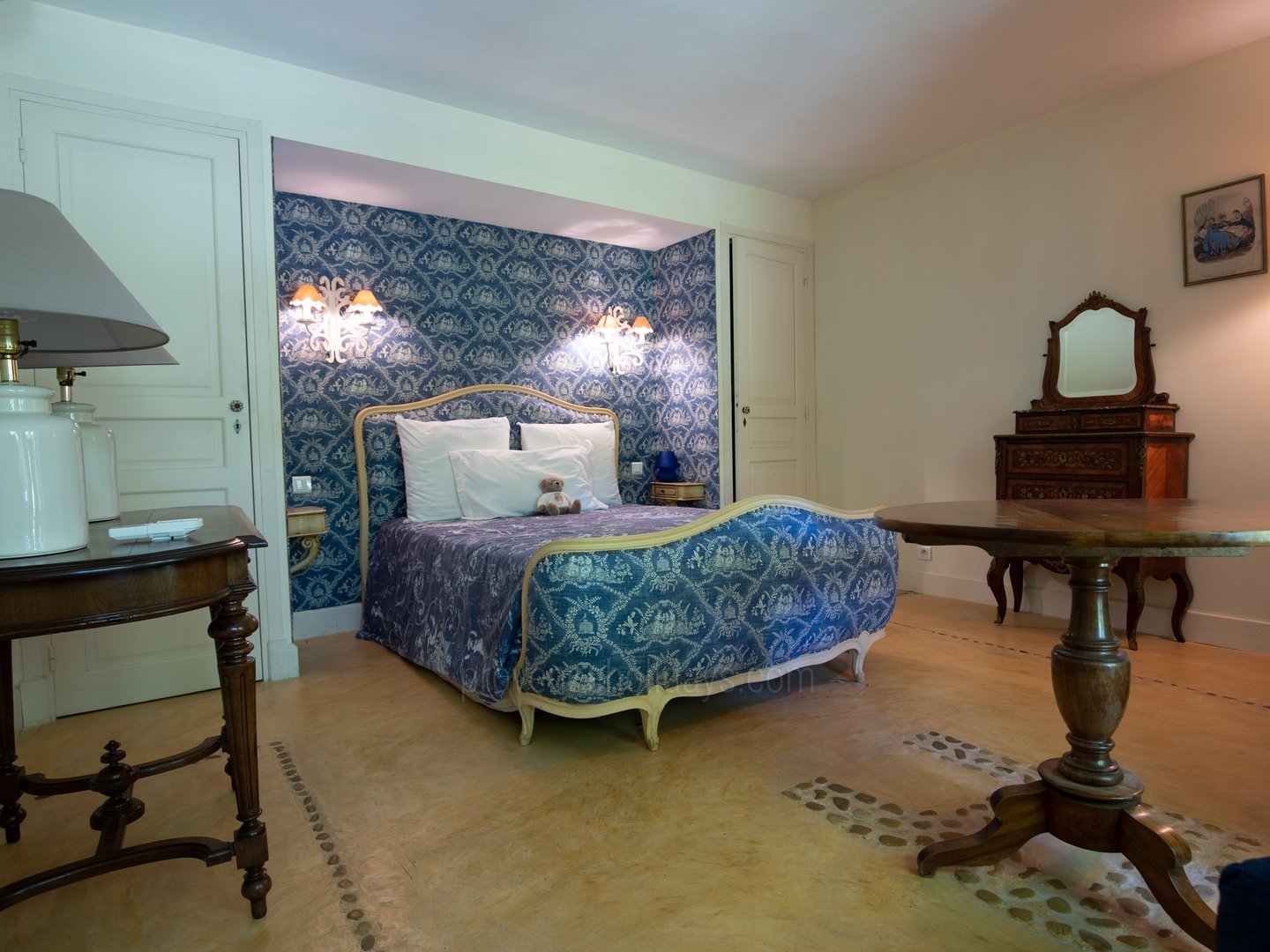 41 - Le Domaine des Cyprès: Villa: Bedroom