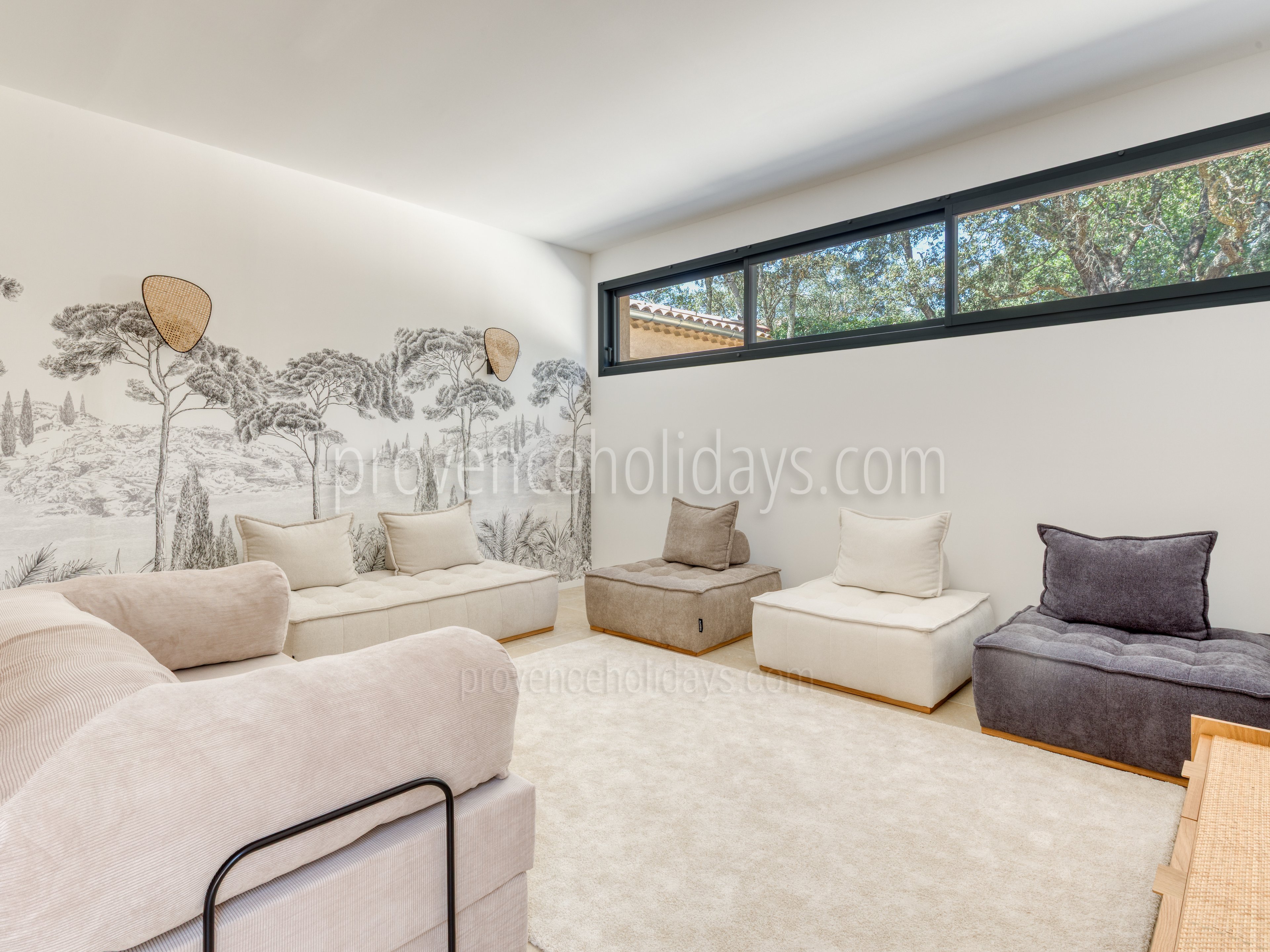 11 - Villa l\'Olivier Blanc: Villa: Interior