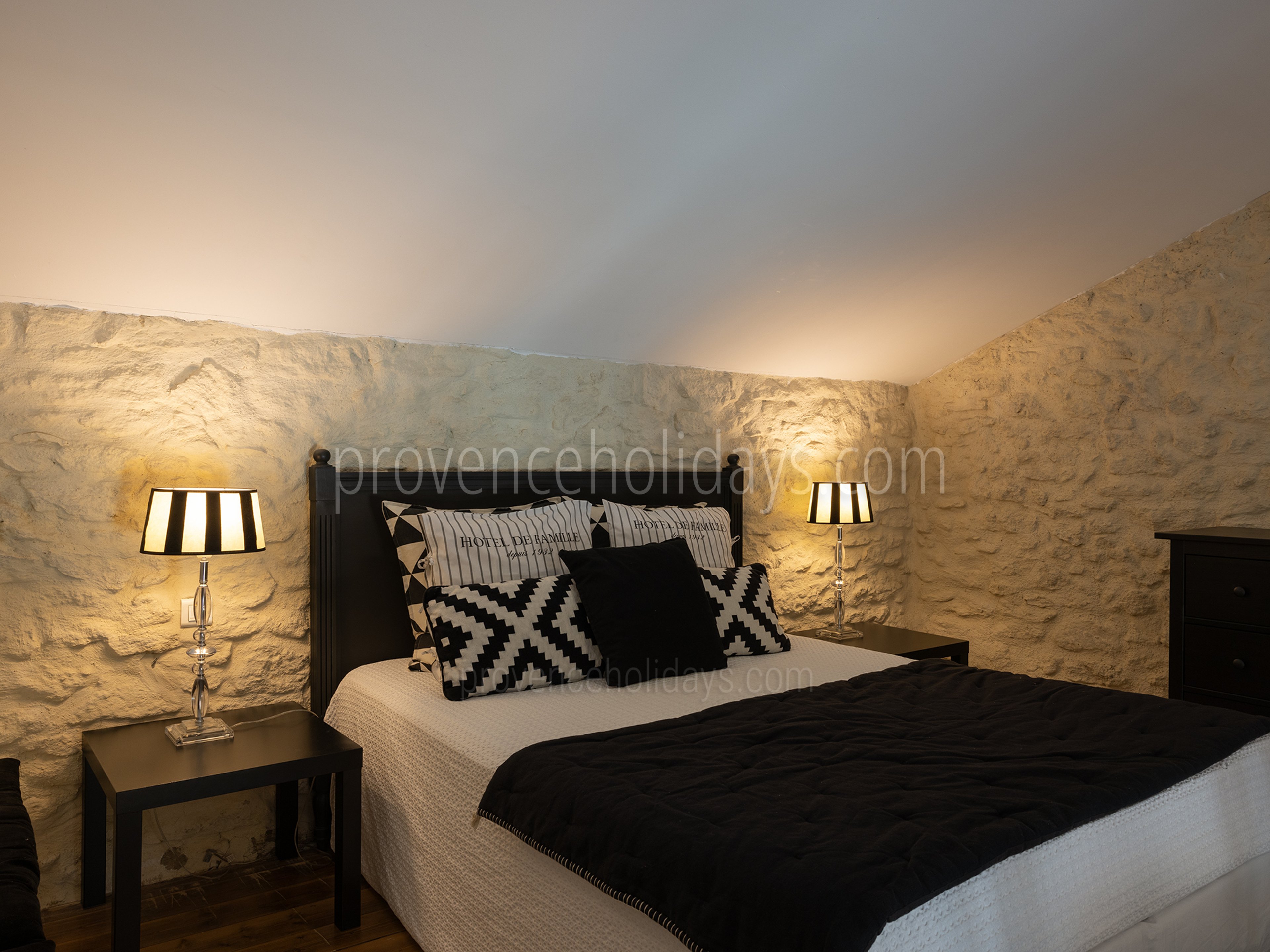 34 - Le Mas d\'Entraigues: Villa: Bedroom