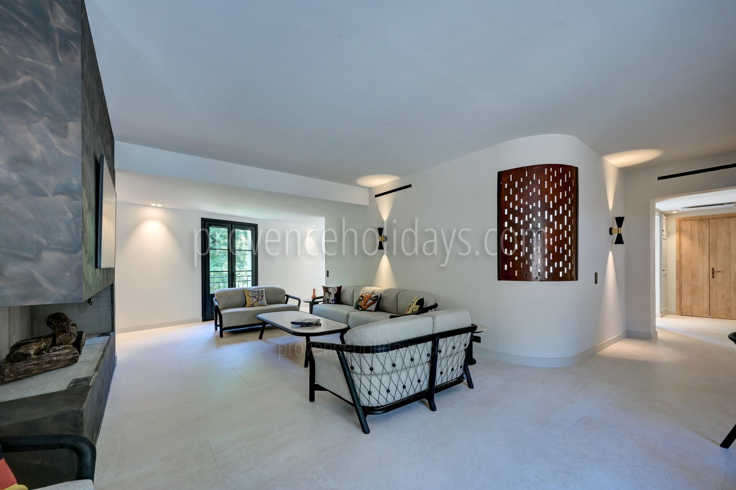 24 - Le Moulin: Villa: Interior