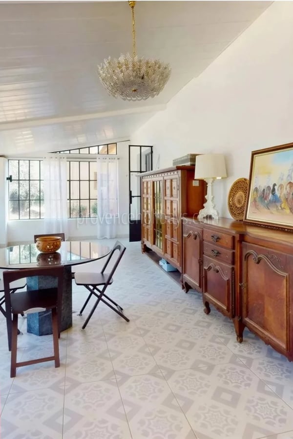 1 - Villa with pool in Draguignan: Villa: Interior