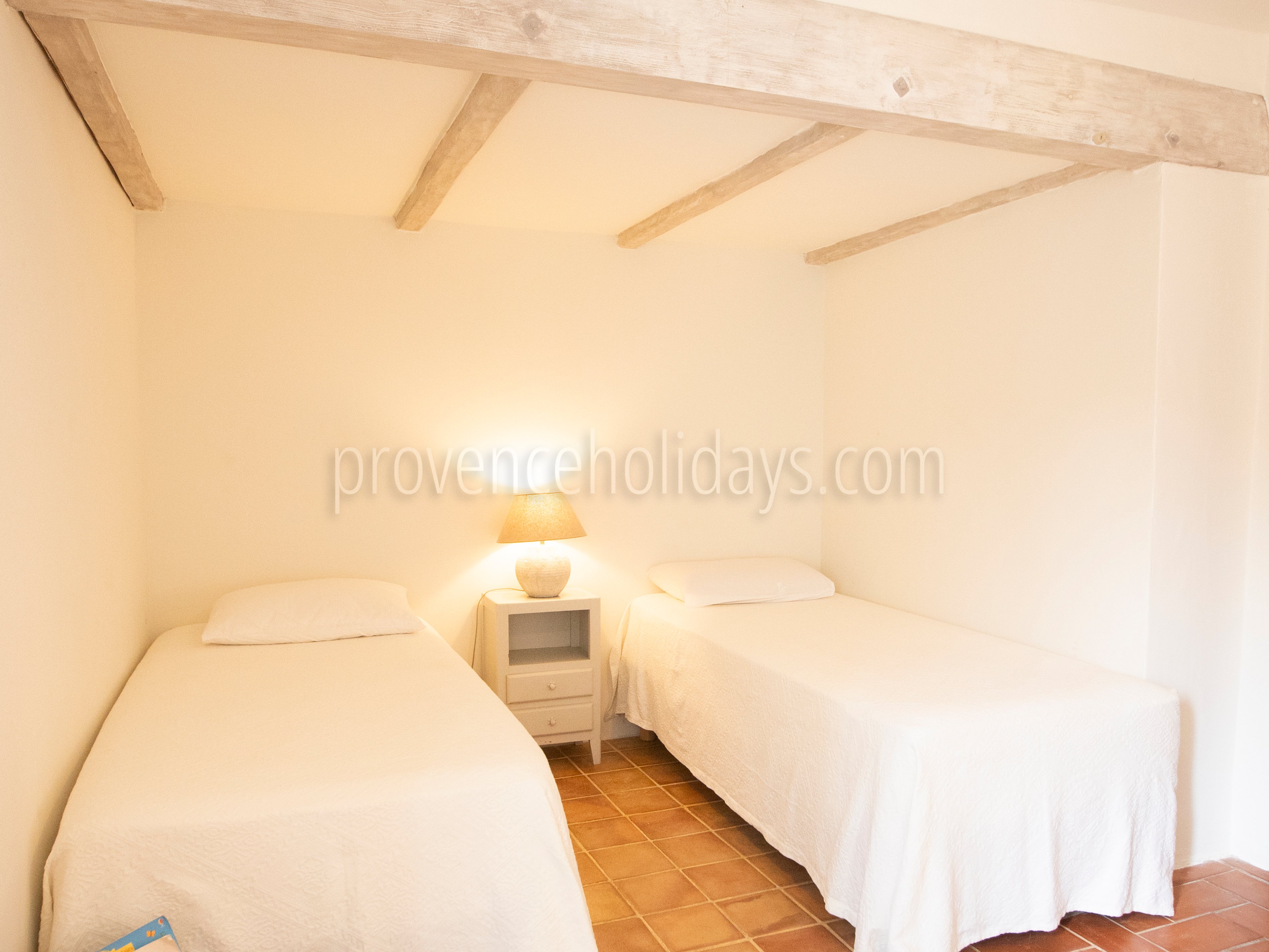 11 - Villa Secrète : Villa: Bedroom