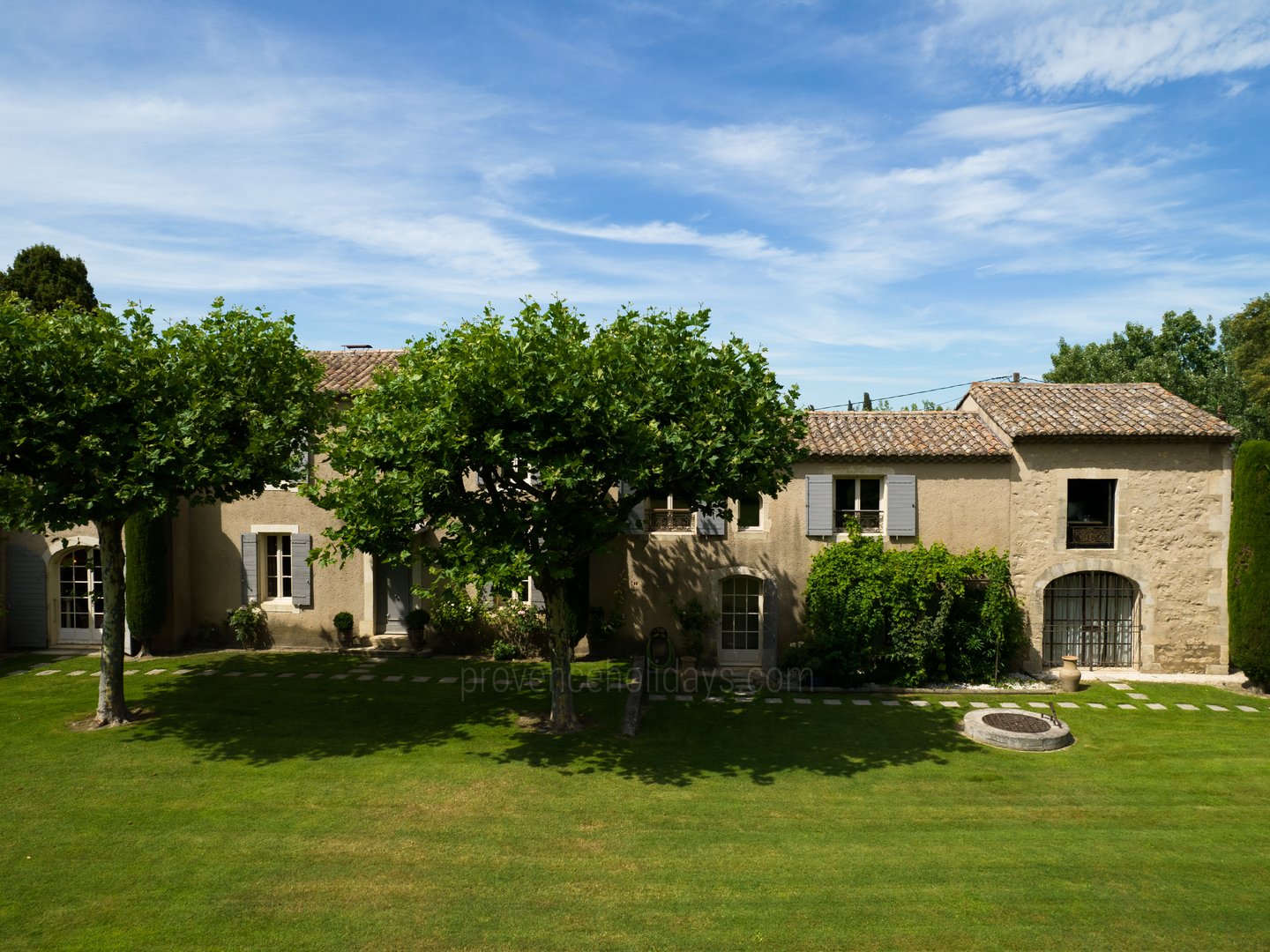 77 - Le Domaine des Cyprès: Villa: Exterior