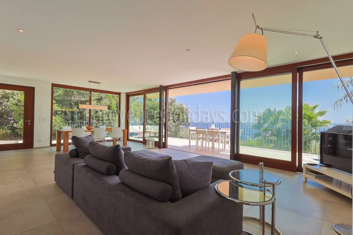 16 - Villa met zwembad in Rayol-Canadel-sur-Mer: Villa: Interior